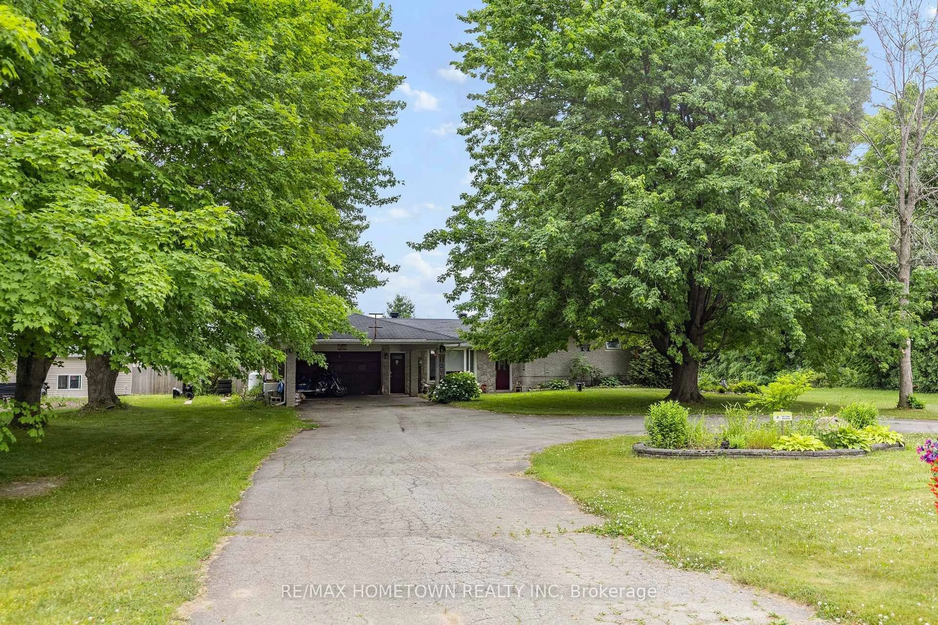 A pic from outside/outdoor area/front of a property/back of a property/a pic from drone, street for 3455 County Road 26 Rd, Augusta Ontario K0E 1T0