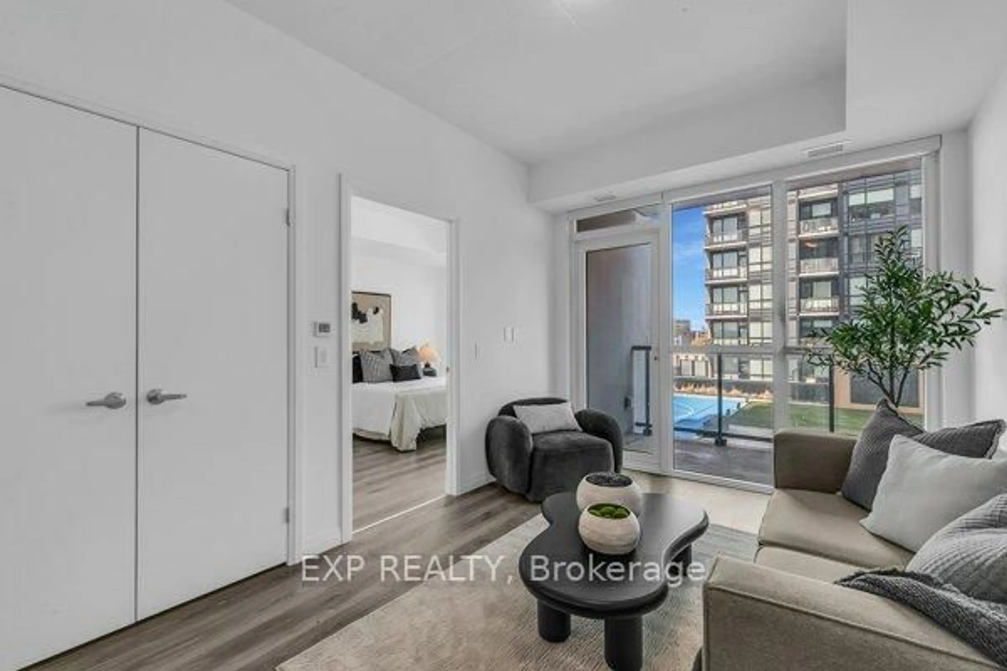 Unknown for 108 Garment St #612, Kitchener Ontario N2G 0E2
