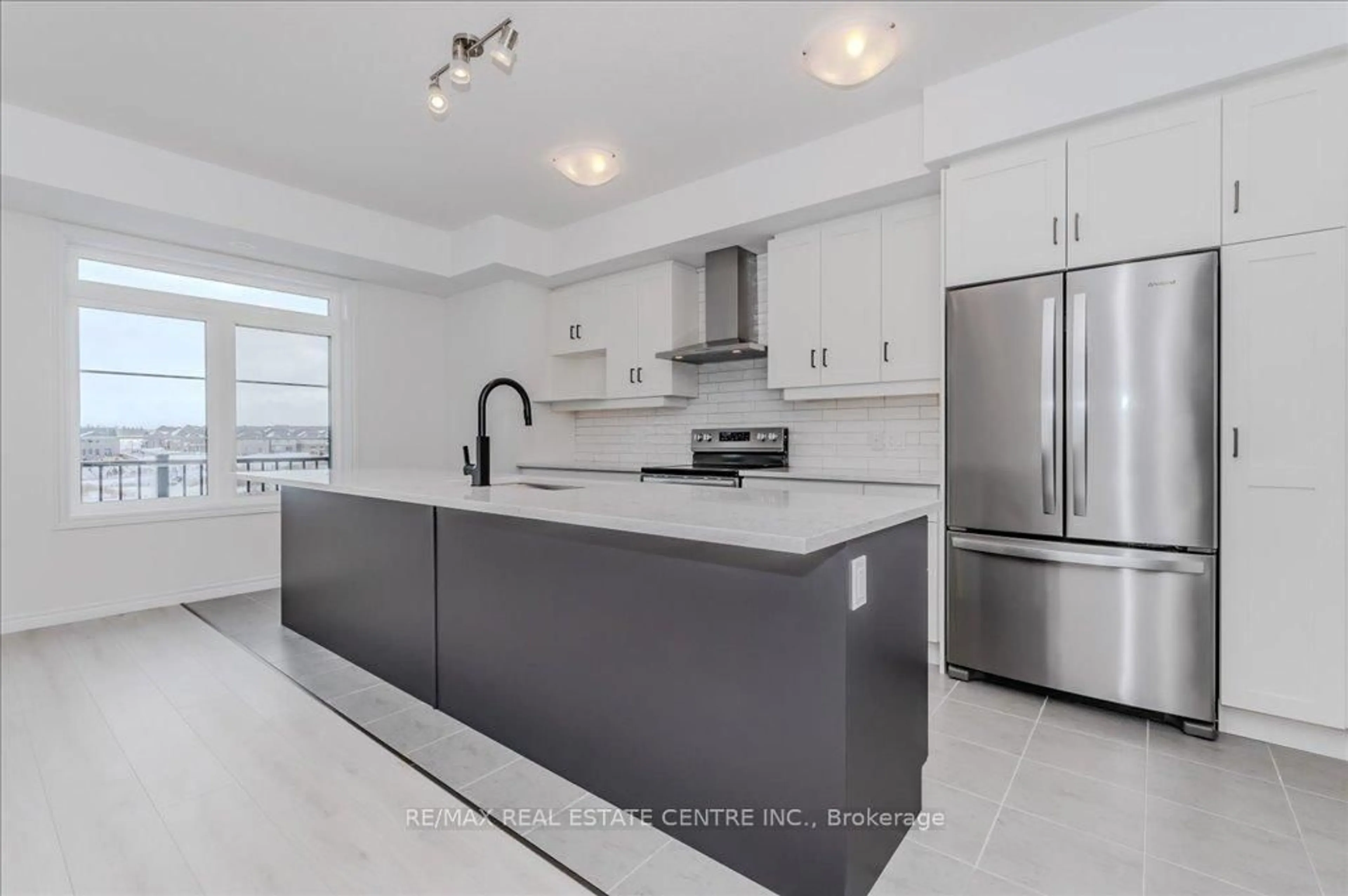 Open concept kitchen, ceramic/tile floor for 90 Lomond Lane, Kitchener Ontario N2R 0T6