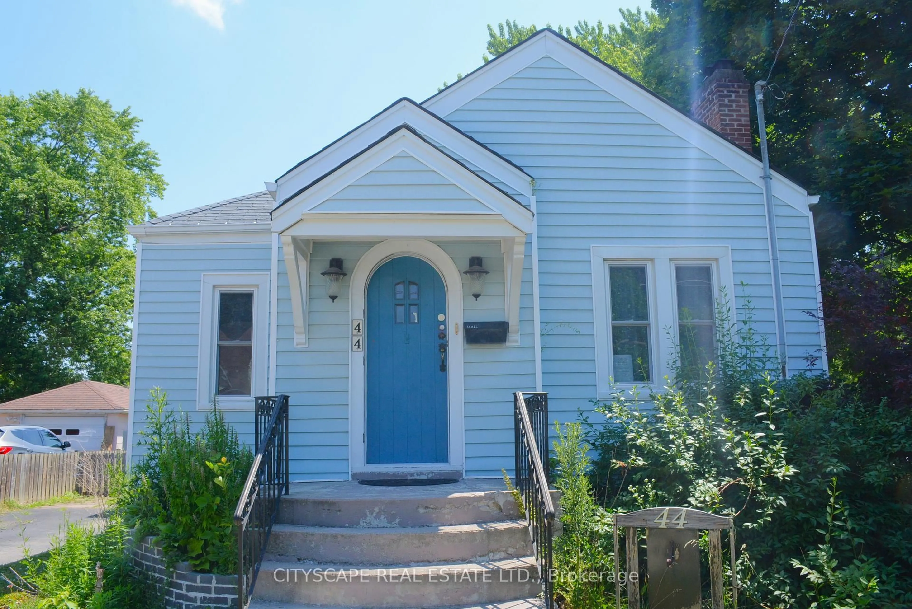 Unknown for 44 Lorne St, St. Catharines Ontario L2P 3C4