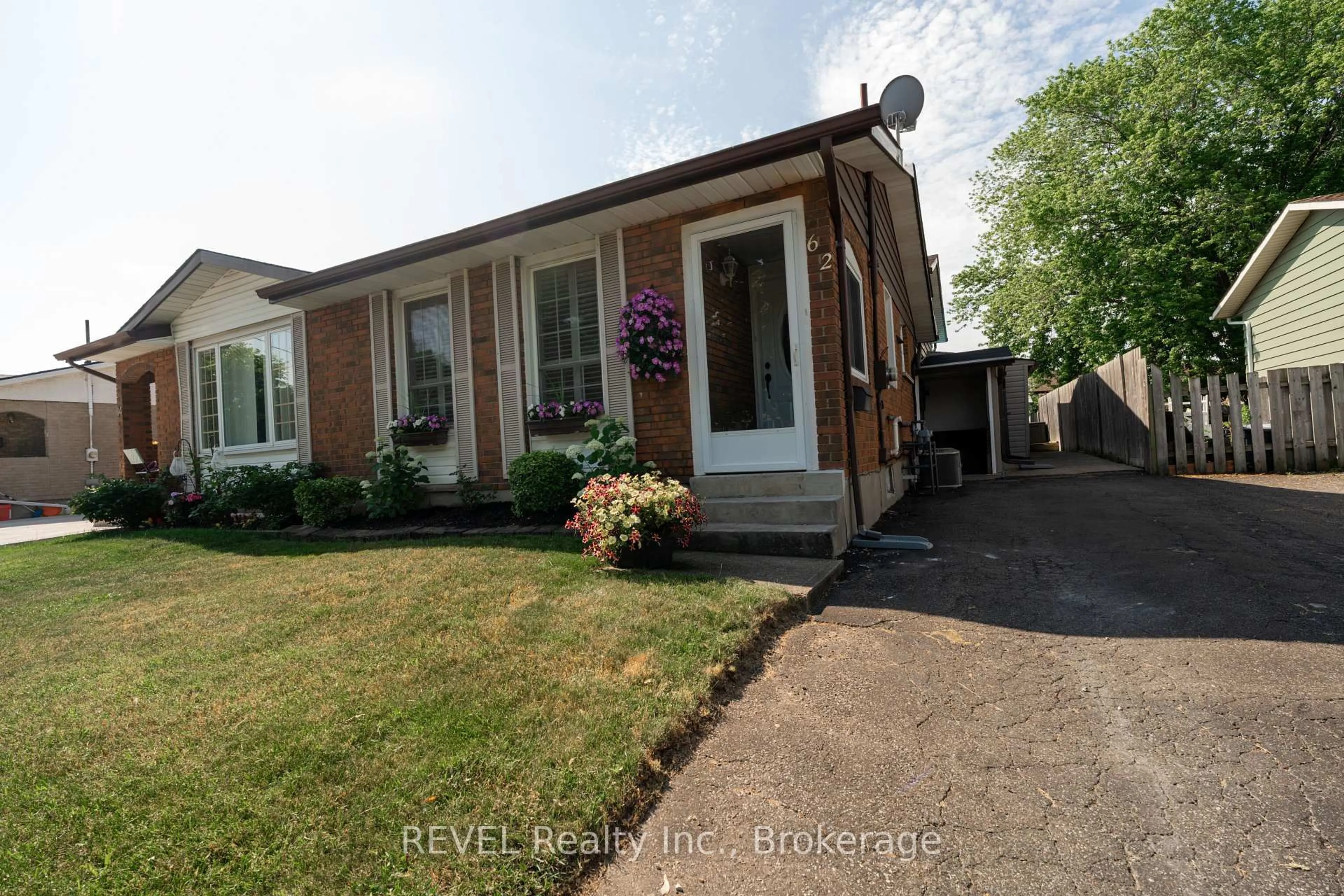 Unknown for 62 Green Maple Dr, St. Catharines Ontario L2P 3P5