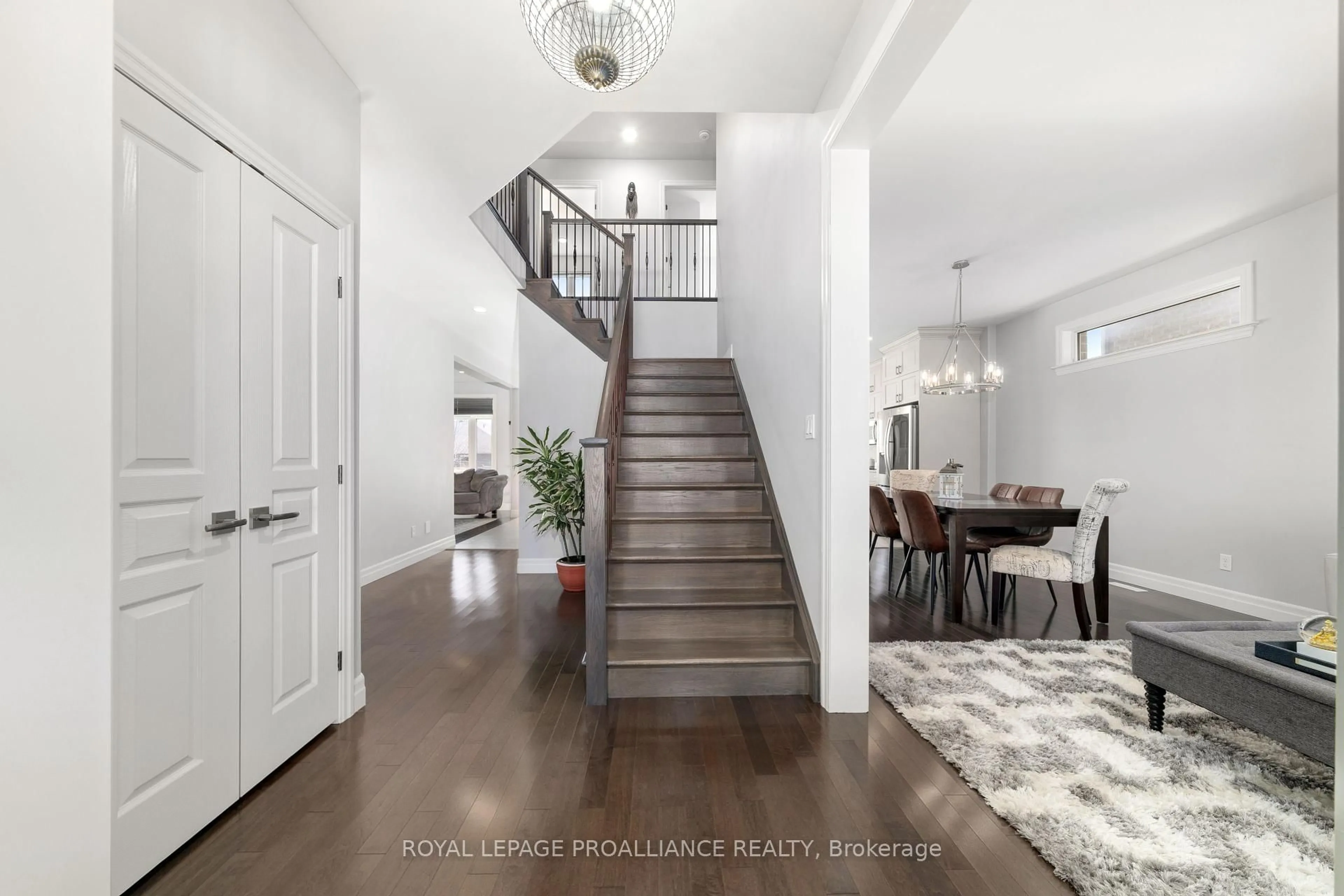Indoor entryway for 64 Crews Cres, Quinte West Ontario K8V 0G3