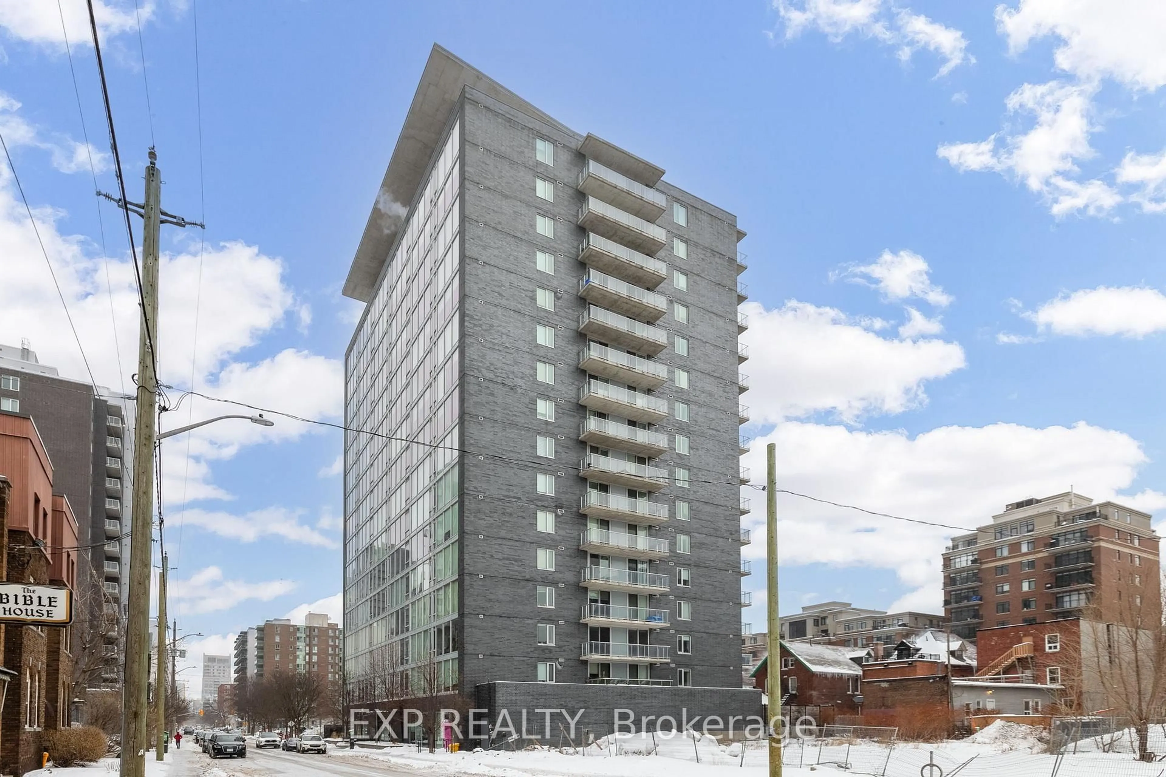 Unknown for 300 Lisgar St #812, Ottawa Ontario K2P 0E2
