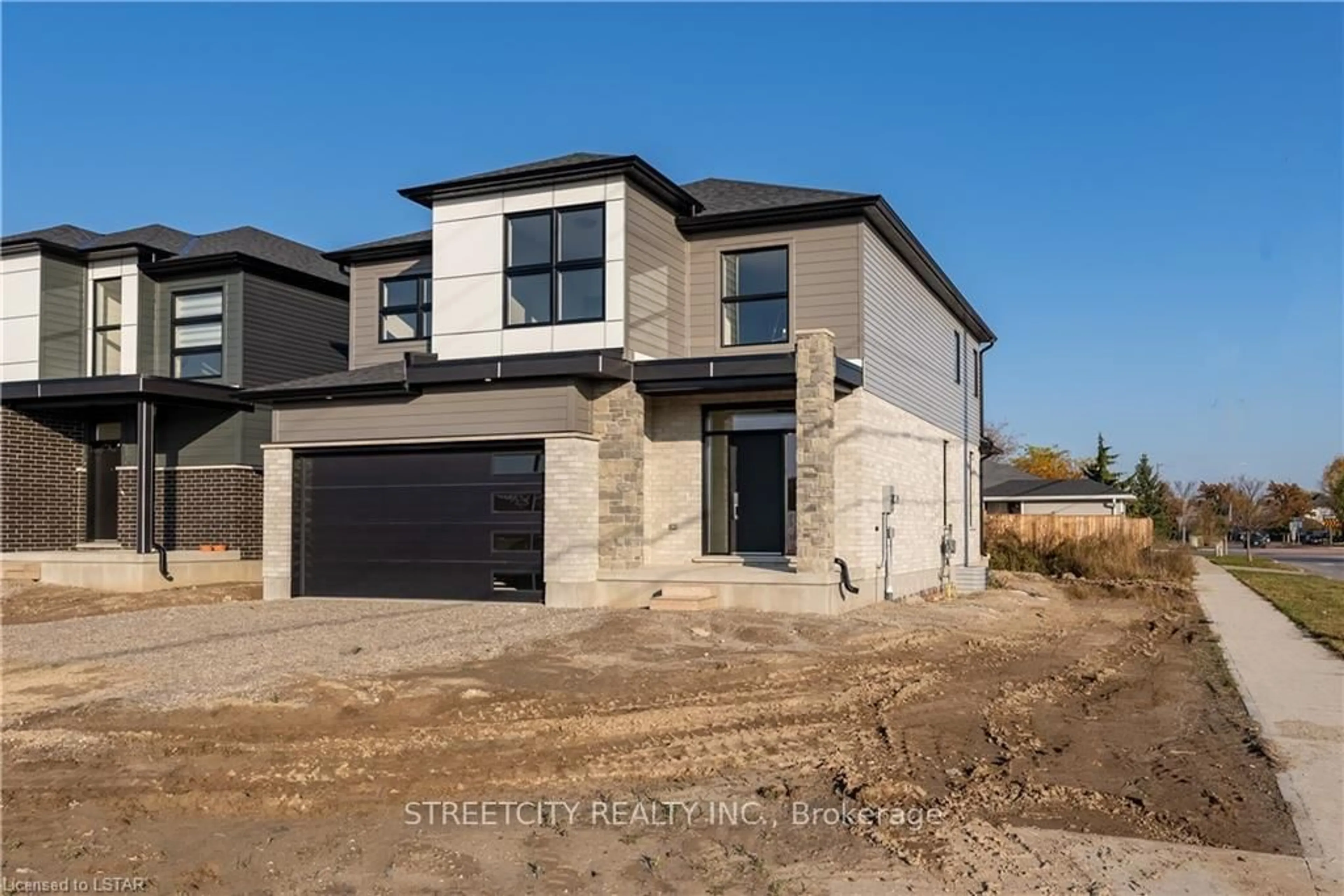 Home with brick exterior material, street for 2 WELCH Crt, St. Thomas Ontario N5R 0M1
