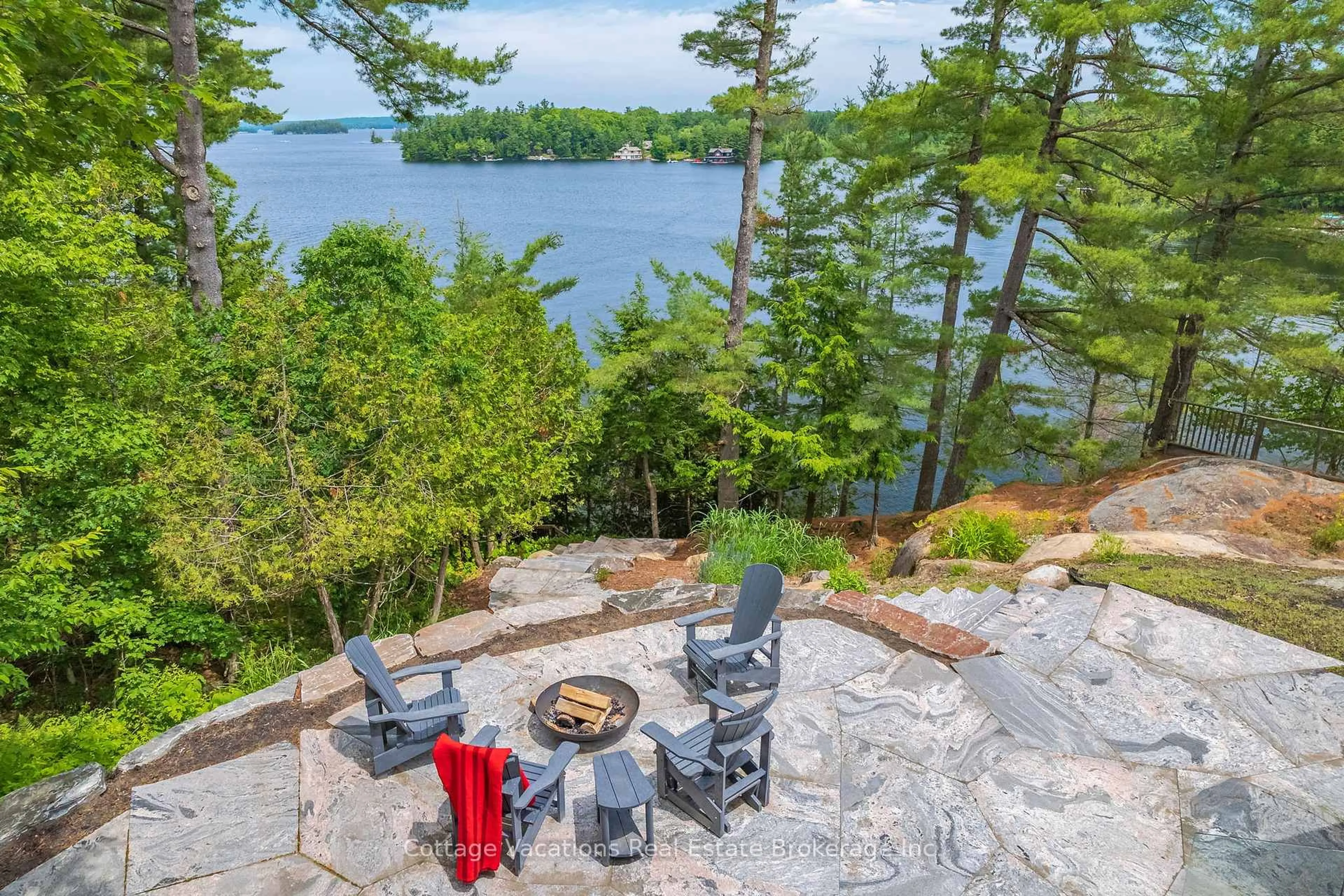 Patio, water/lake/river/ocean view for 1053 Brackenrig Rd #2, Muskoka Lakes Ontario P0B 1M0