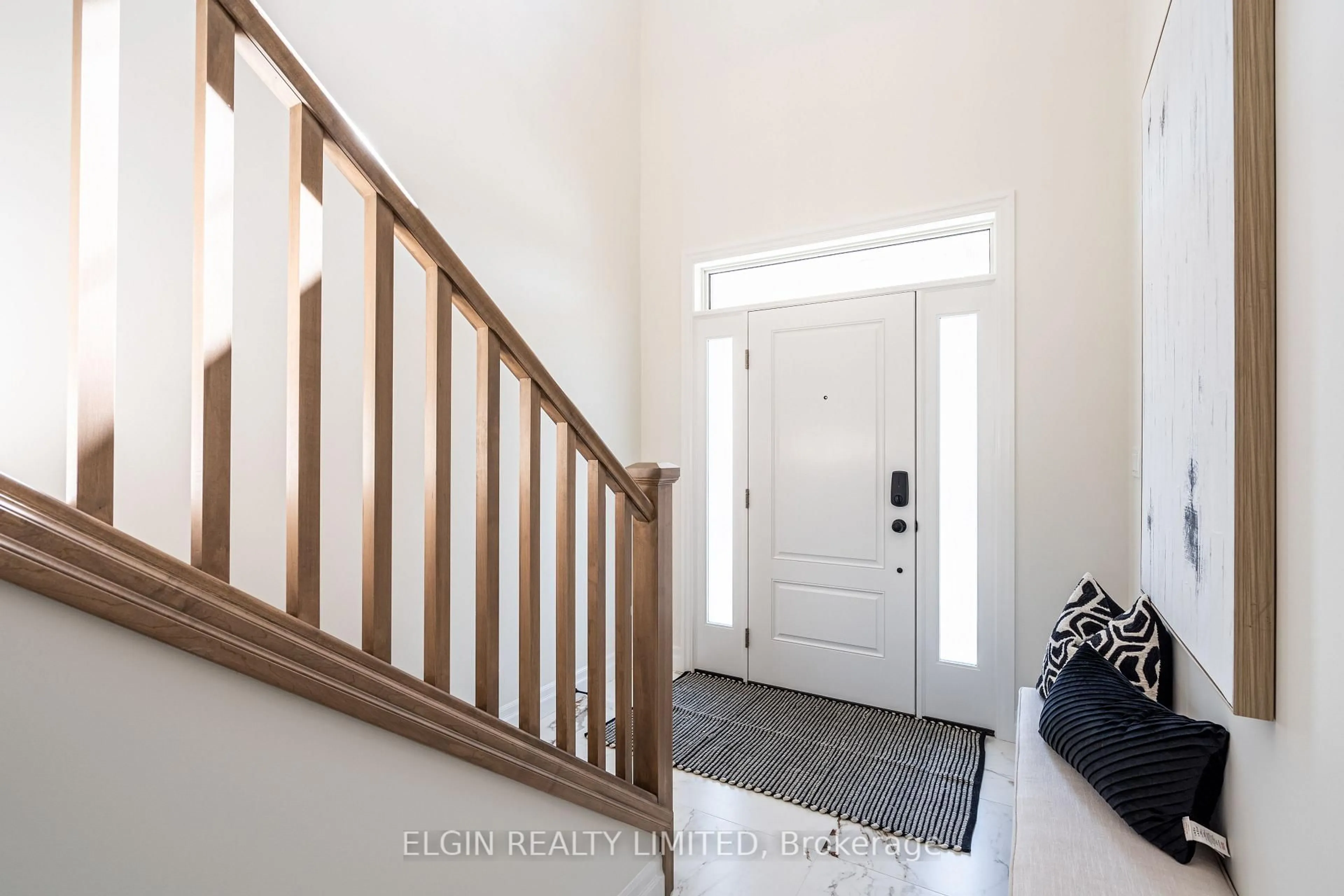 Indoor entryway for 260 Renaissance Dr, St. Thomas Ontario N5R 0P9