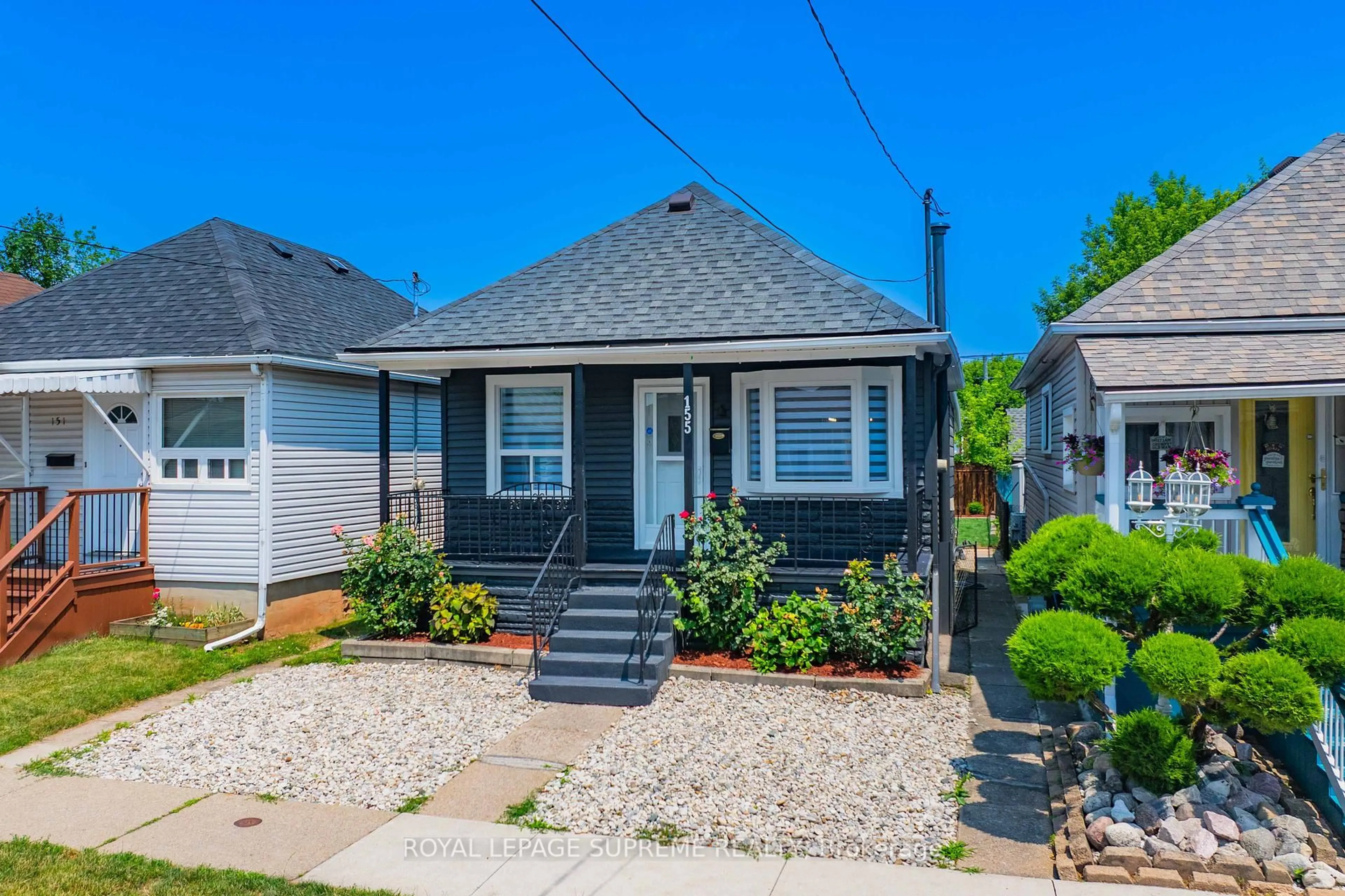 Home with vinyl exterior material, street for 155 Hope Ave, Hamilton Ontario L8H 2E7