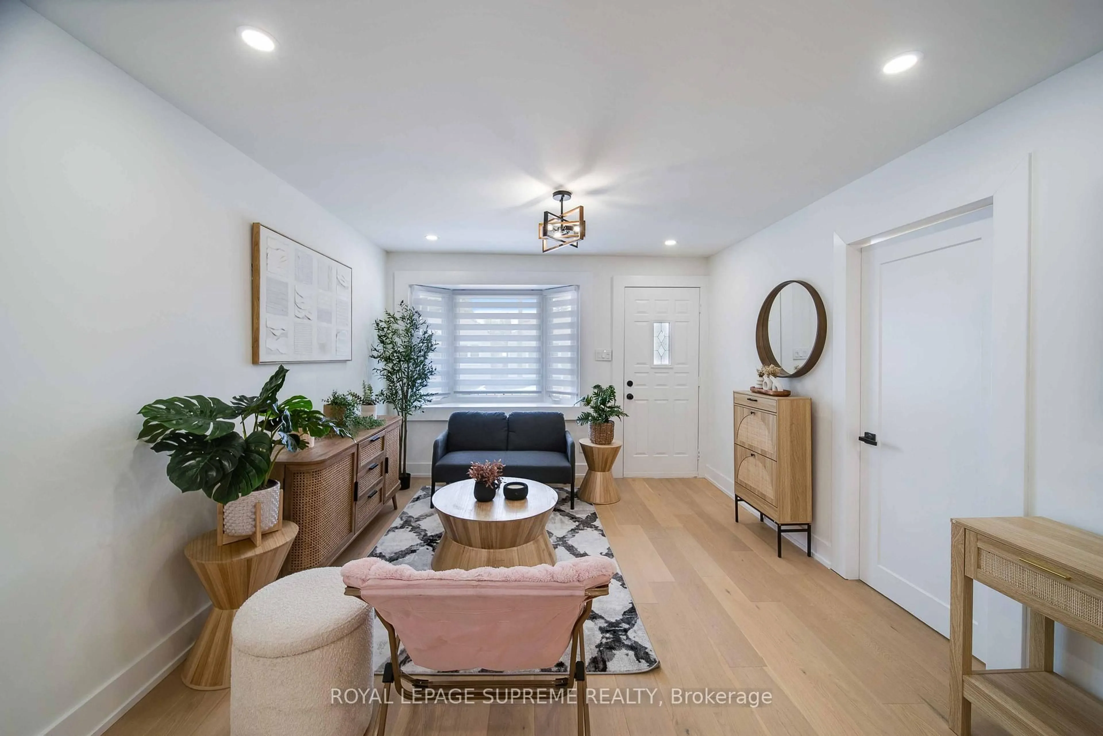 Living room with furniture, unknown for 155 Hope Ave, Hamilton Ontario L8H 2E7