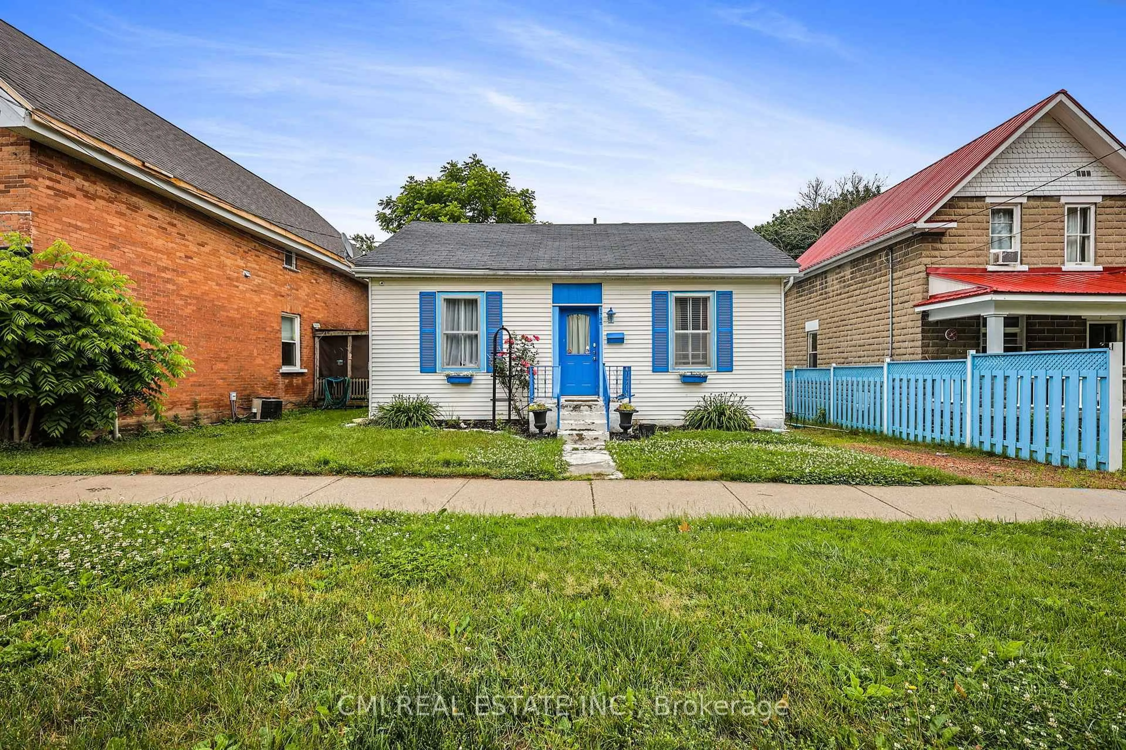 Home with brick exterior material, street for 1785 4th Ave, Owen Sound Ontario N4K 4X7