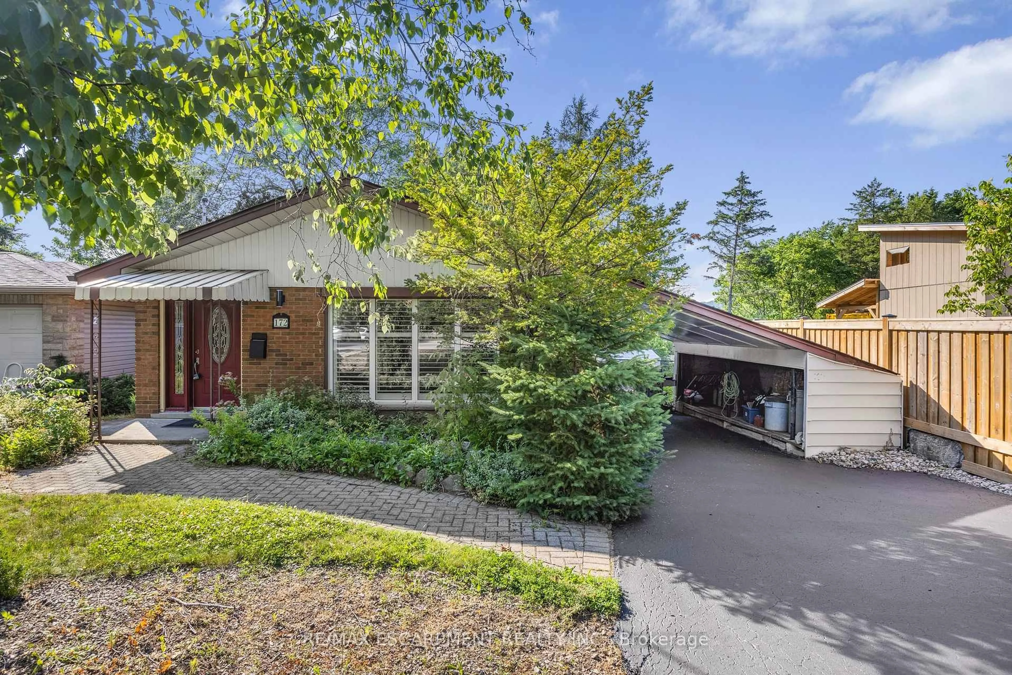 Home with brick exterior material, street for 172 Old Ancaster Rd, Hamilton Ontario L9H 3R4