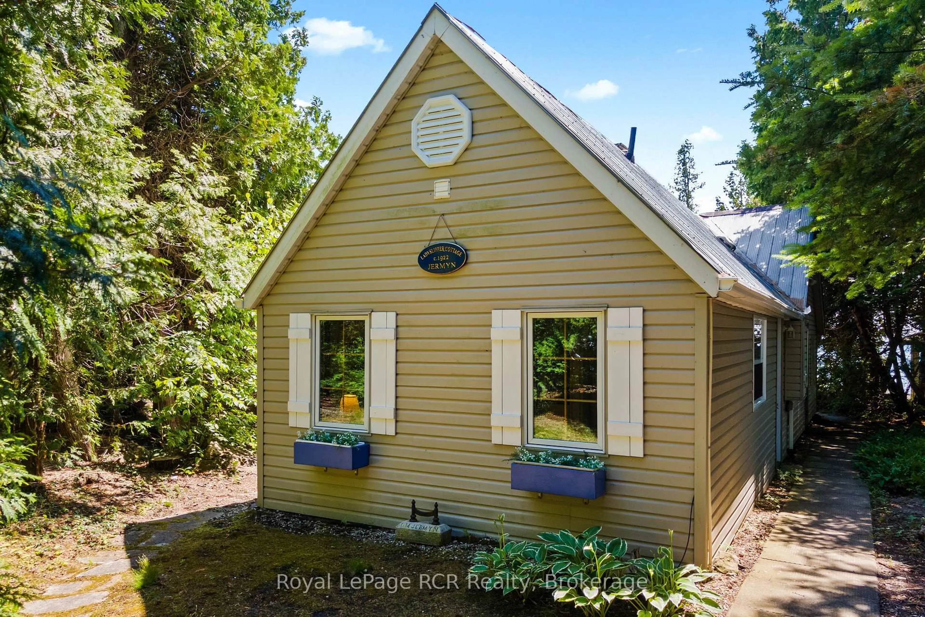 Unknown for 115 Adelaide St, South Bruce Peninsula Ontario N0H 2T0
