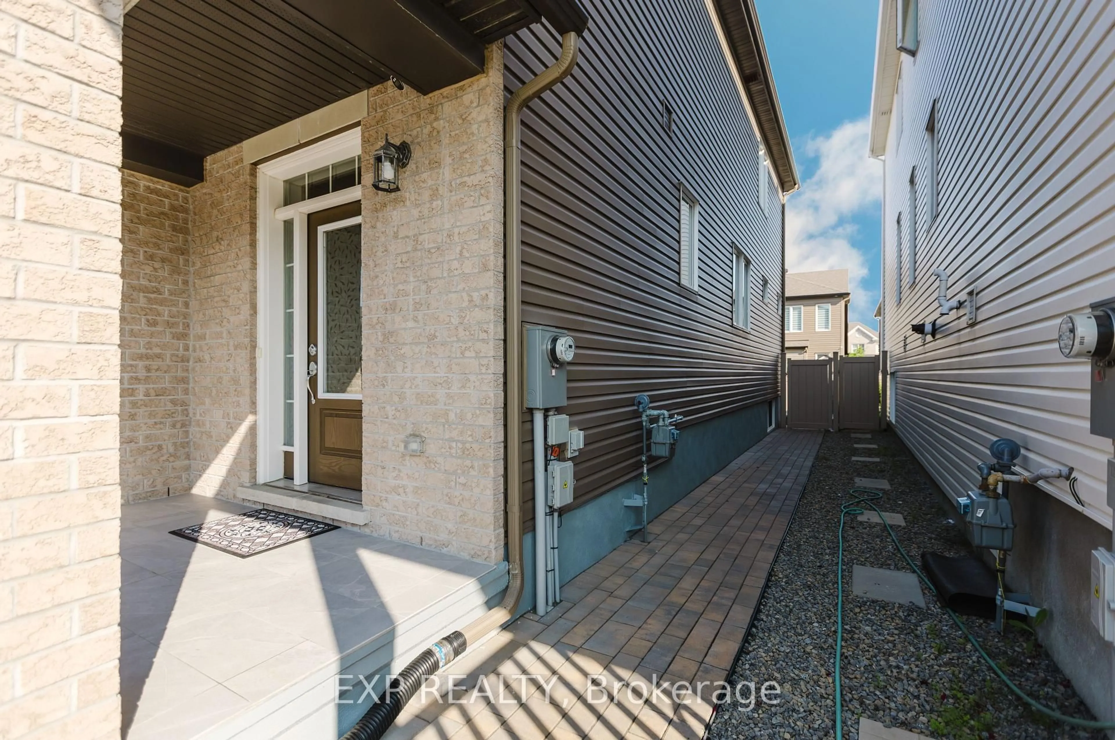 Unknown for 39 Clonfadda Terr, Ottawa Ontario K2J 6E9