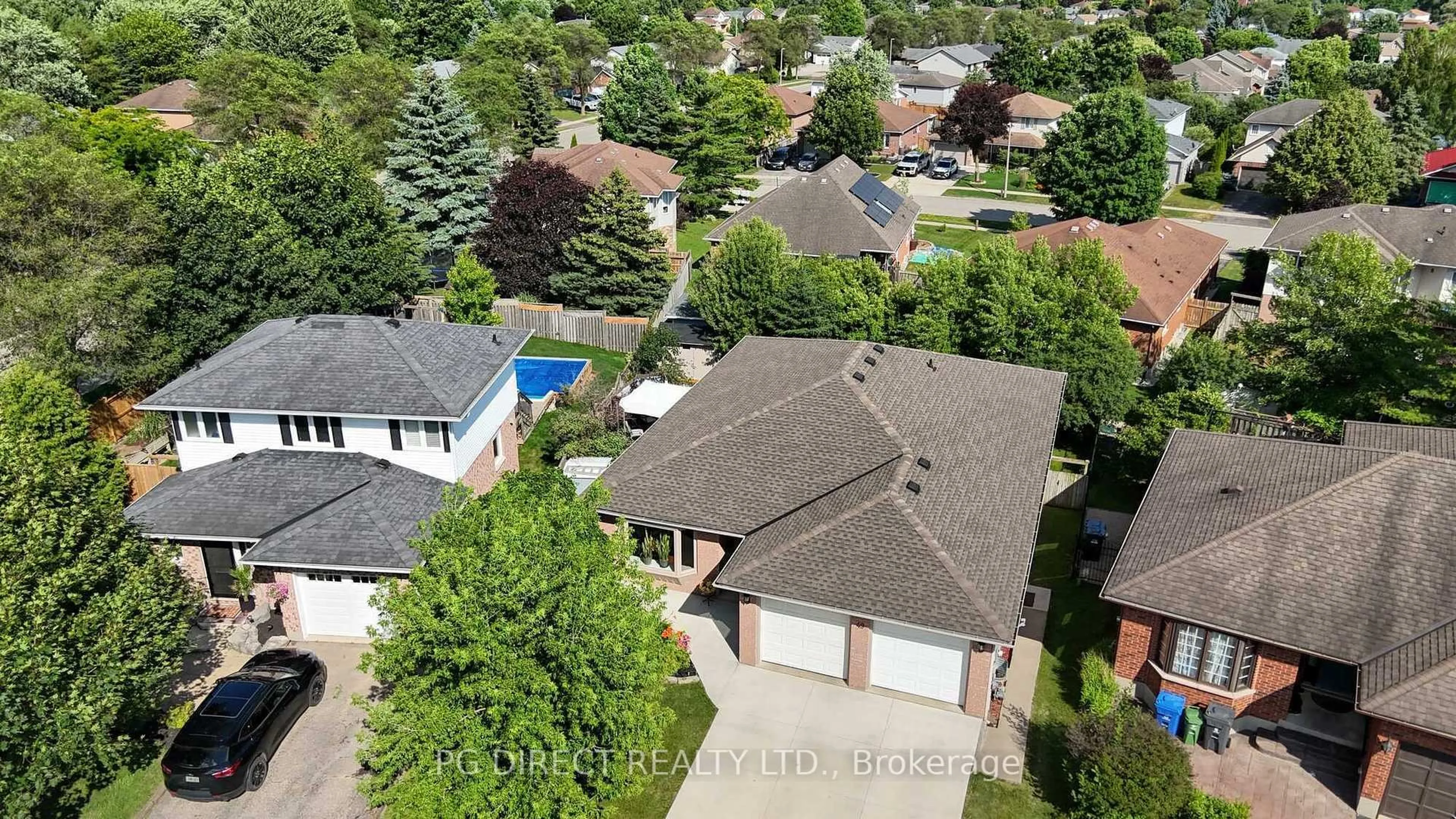 A pic from outside/outdoor area/front of a property/back of a property/a pic from drone, street for 49 Peartree Cres, Guelph Ontario N1H 8J2