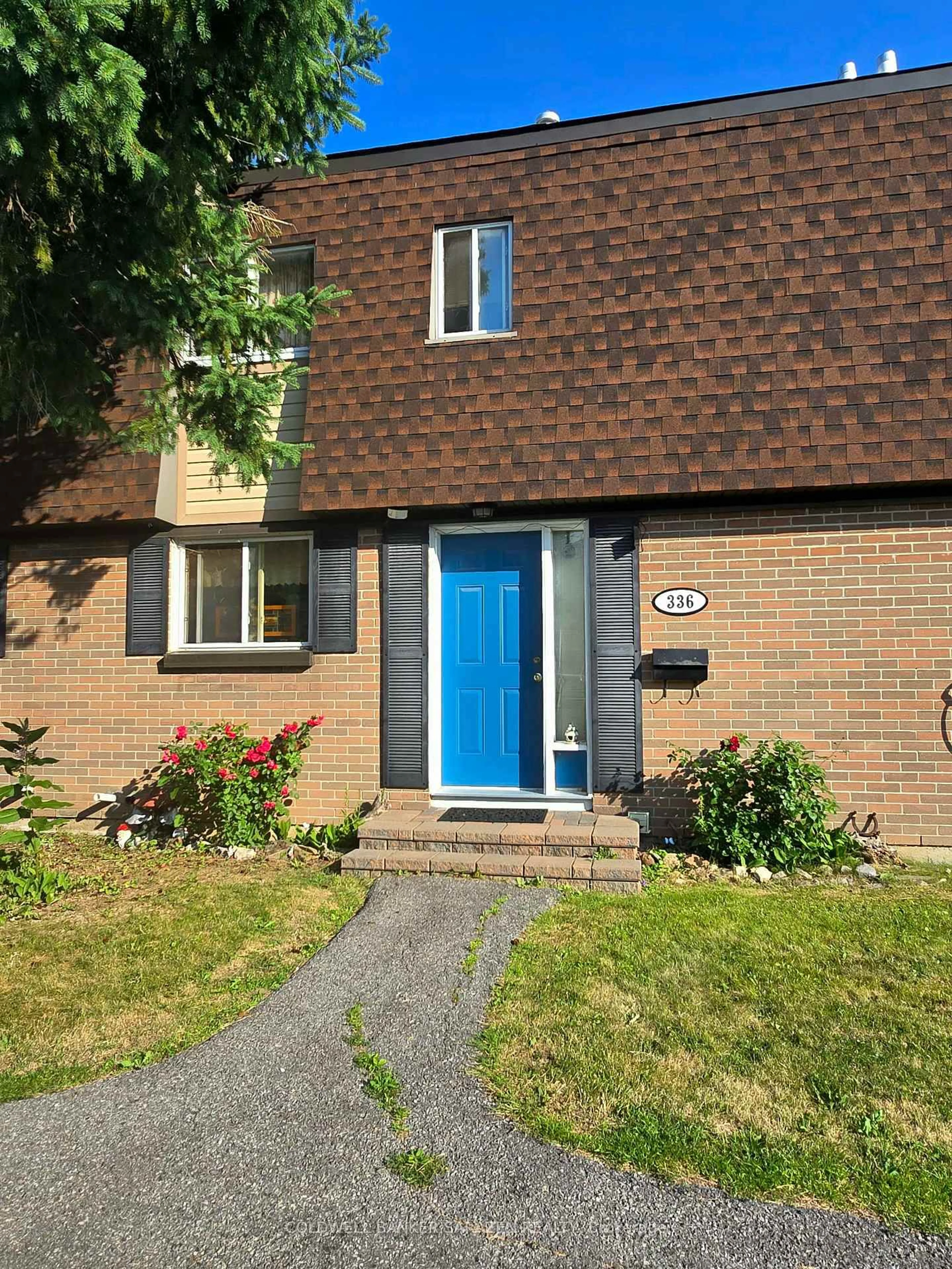Home with brick exterior material, street for 336 GARDEN GLEN Private #24, Ottawa Ontario K2G 1H1