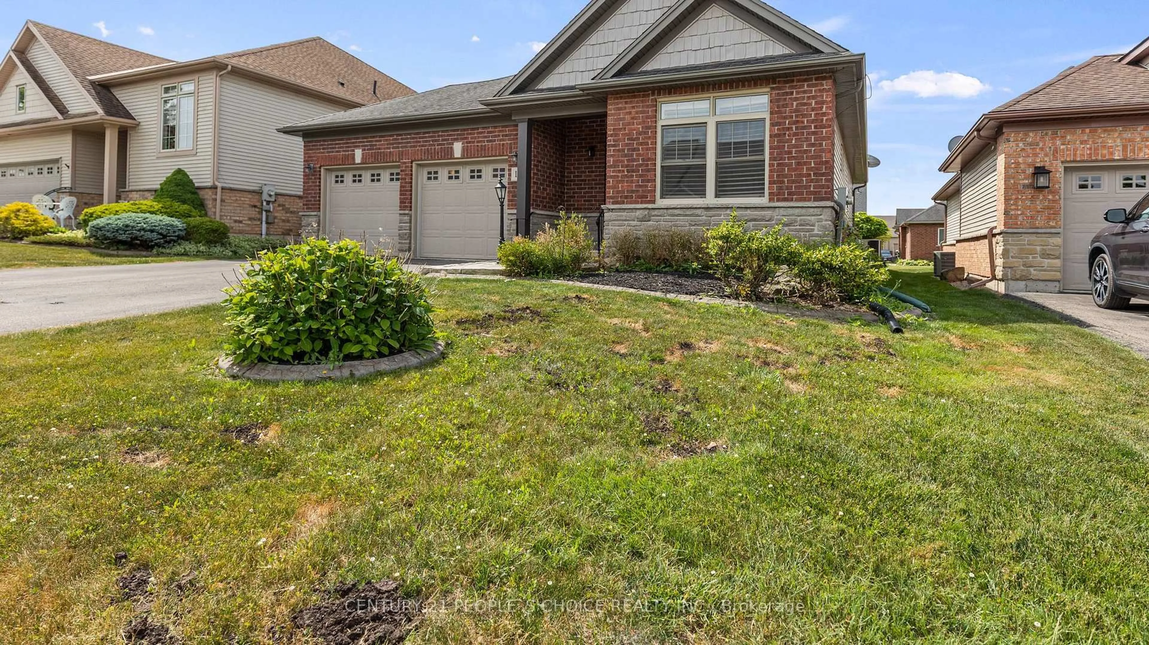 Home with brick exterior material, street for 11 Aaron Tr, Welland Ontario L3B 6G4