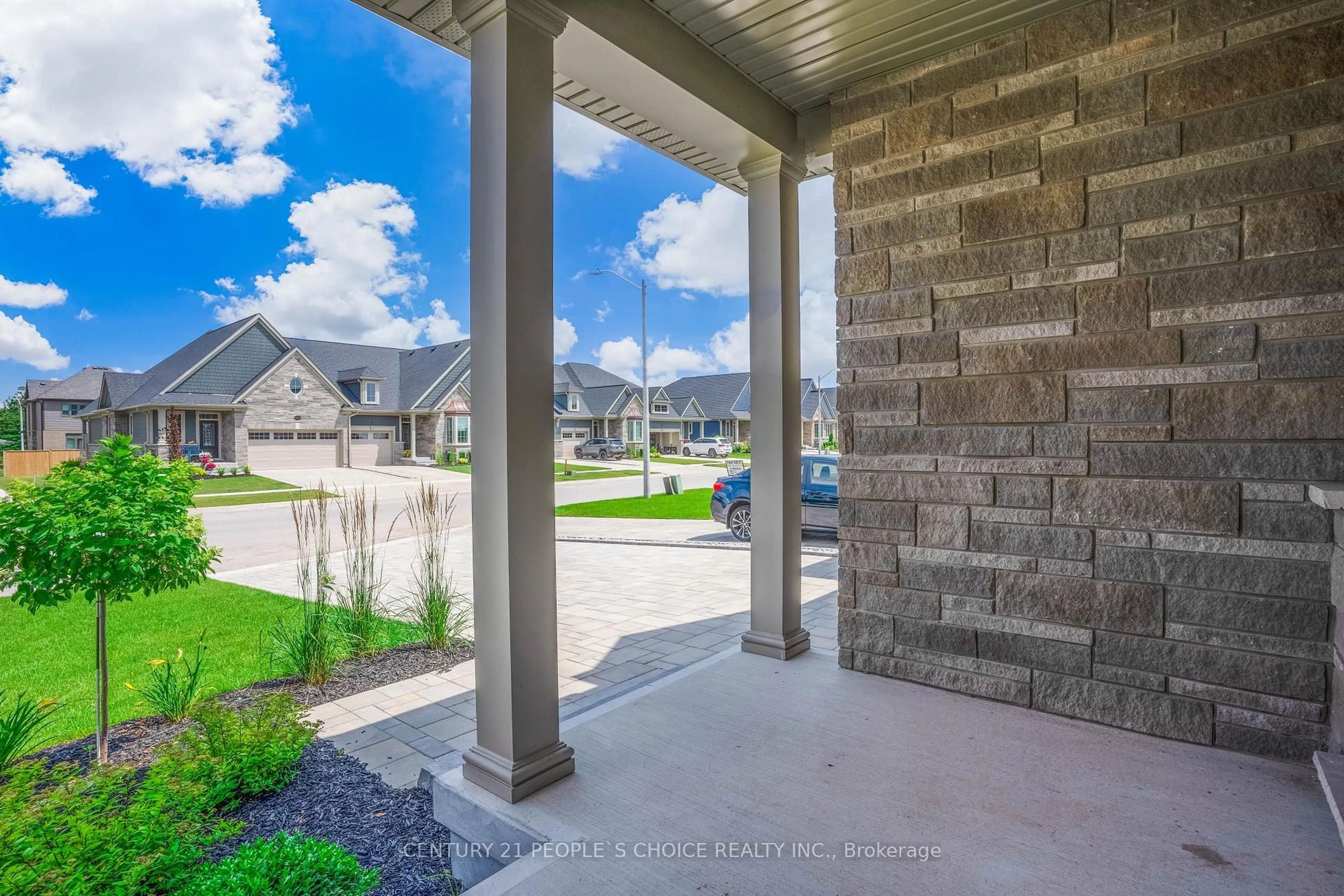 Patio, street for 3947 Mitchell Cres, Fort Erie Ontario L0S 1S0