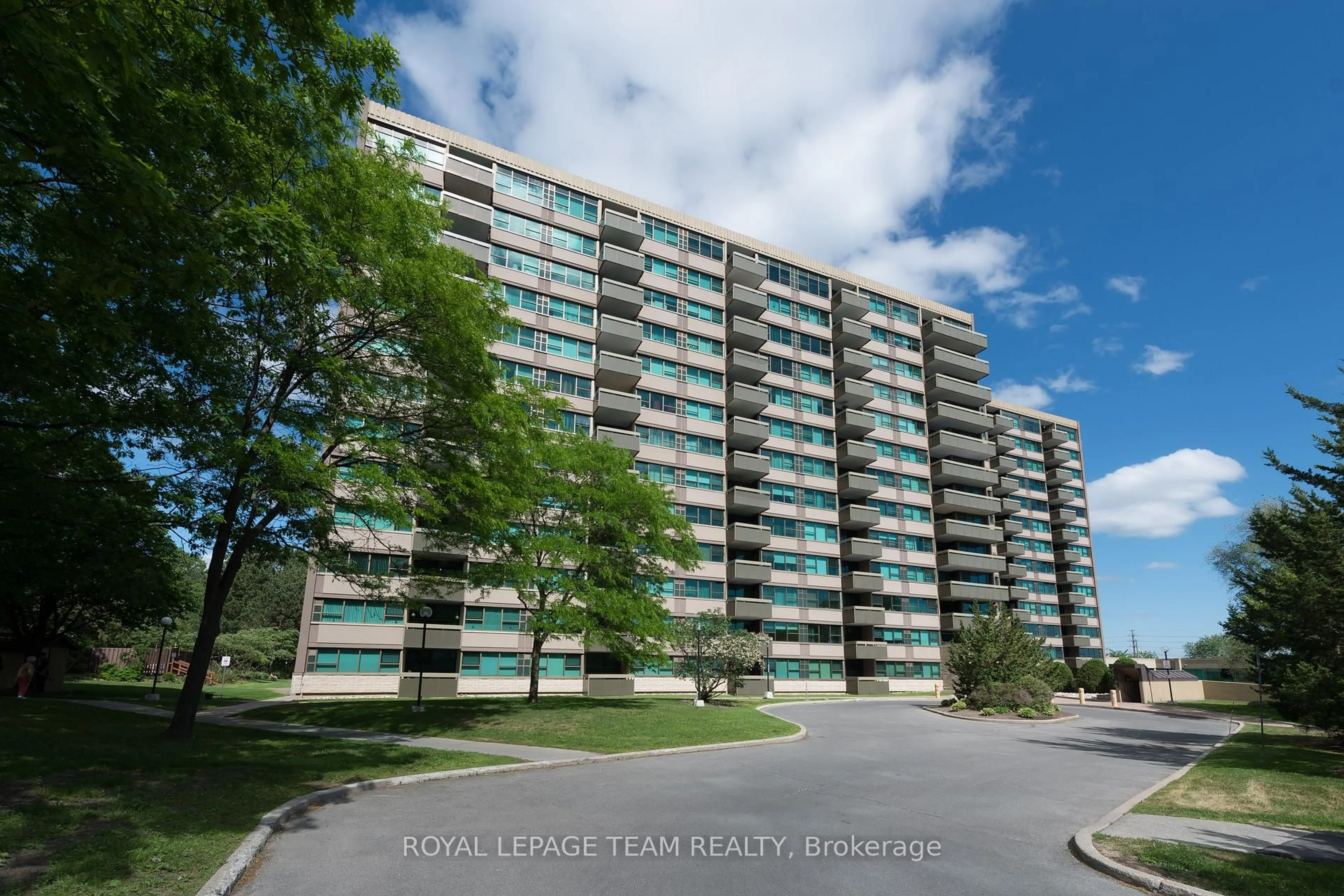 Unknown for 555 Brittany Dr #PH9, Ottawa Ontario K1K 4C5