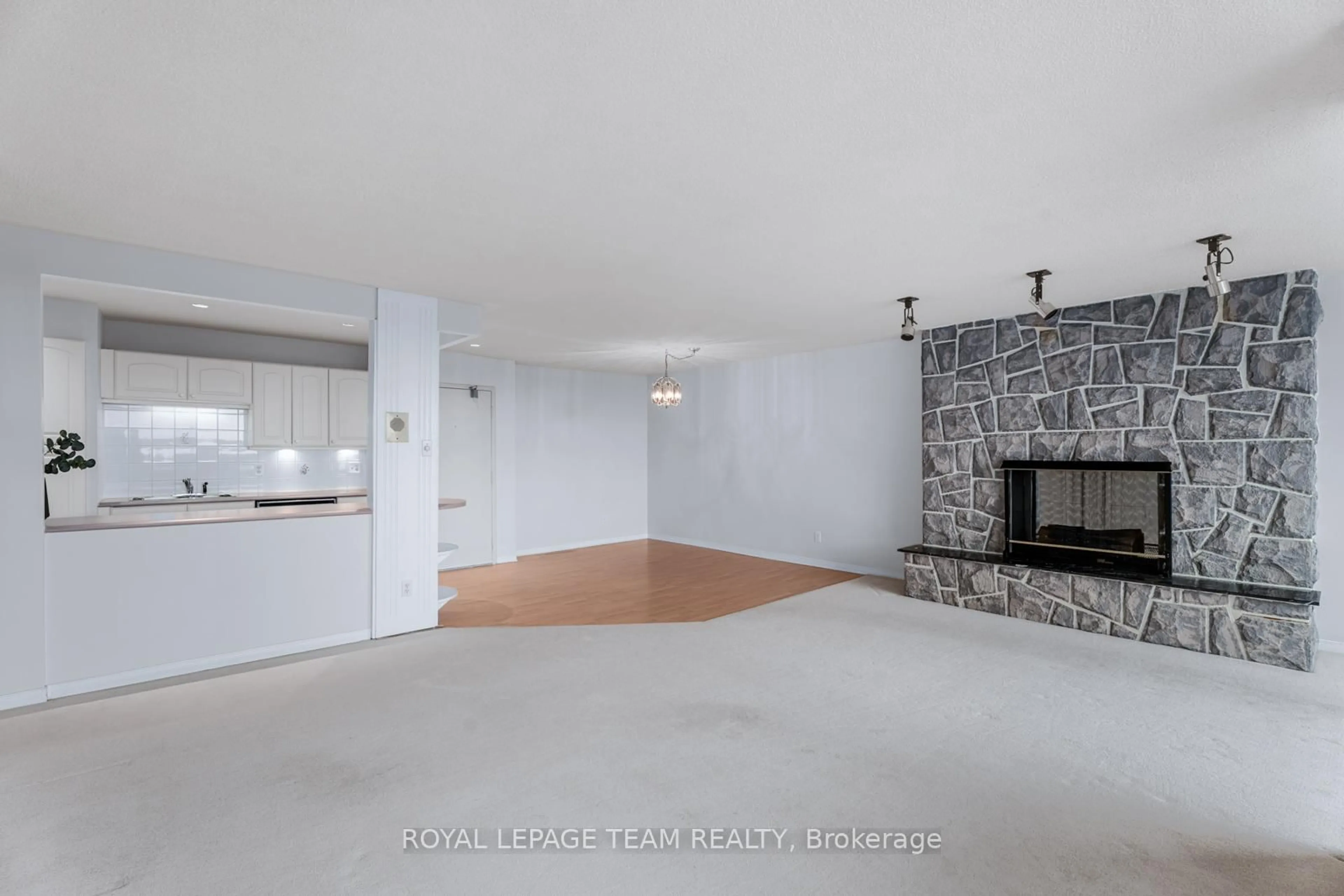 Unknown for 555 Brittany Dr #PH9, Ottawa Ontario K1K 4C5