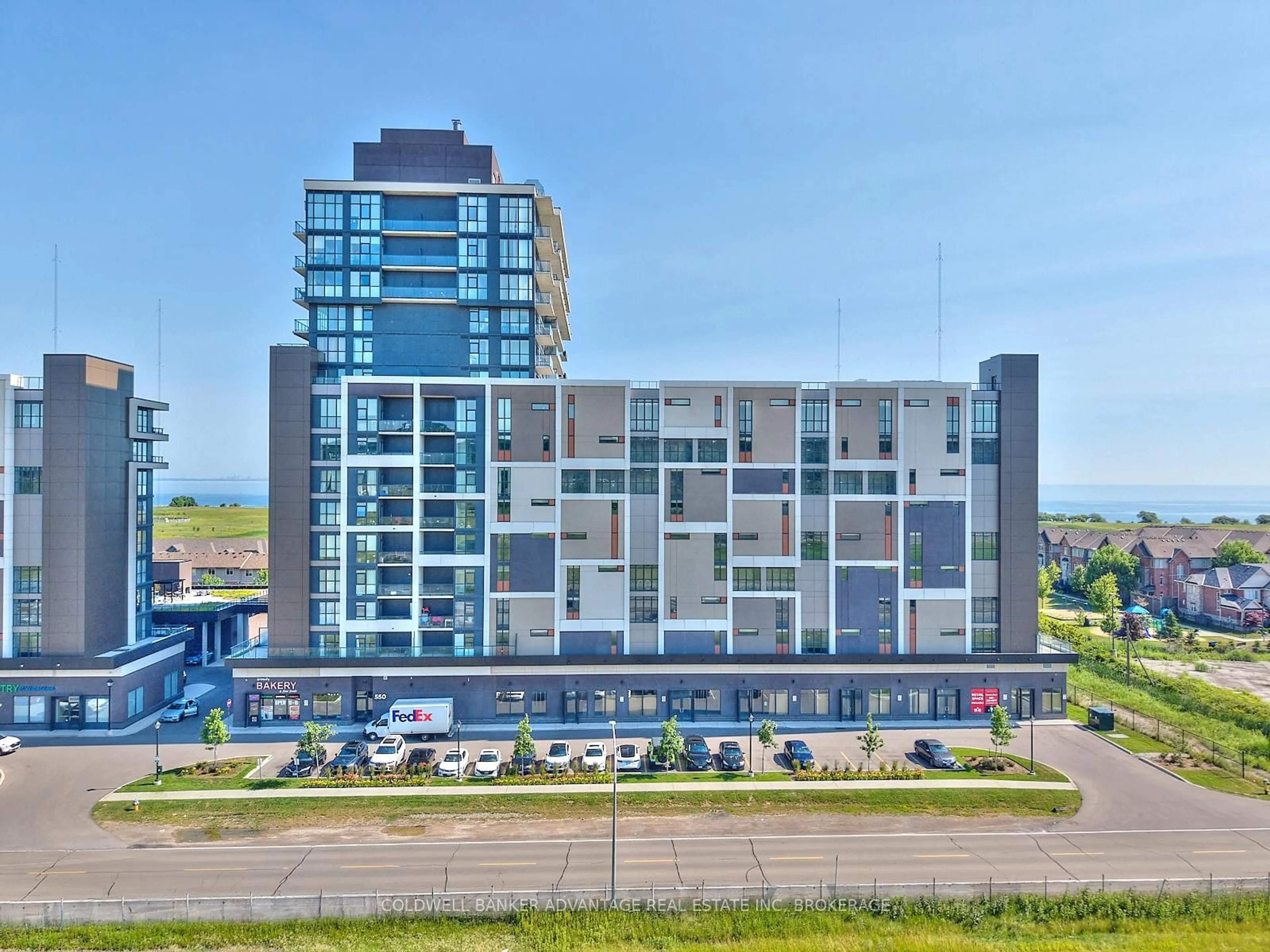 A pic from outside/outdoor area/front of a property/back of a property/a pic from drone, city buildings view from balcony for 550 North Service Rd #610, Grimsby Ontario L3M 0H9