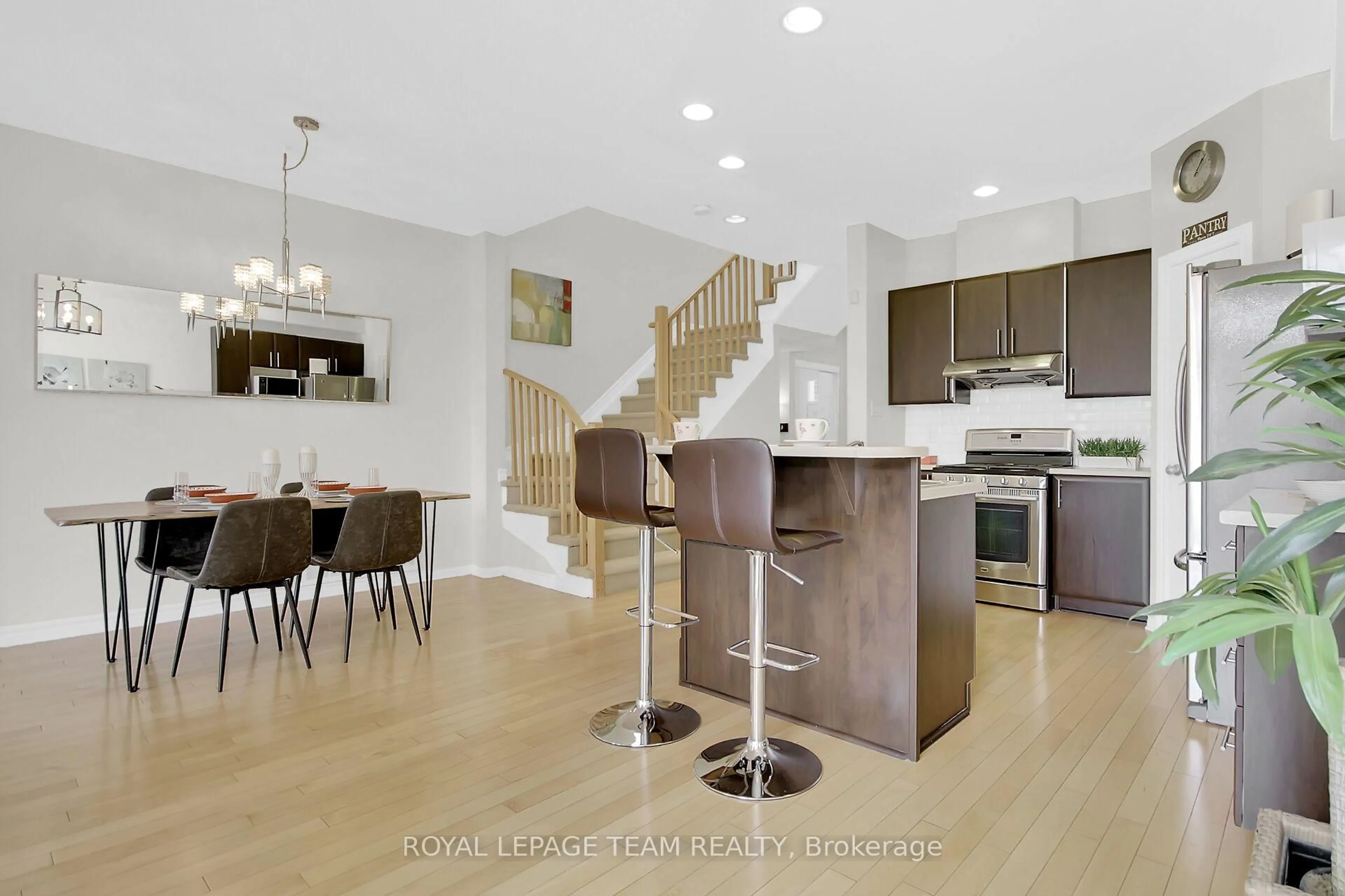 Open concept kitchen, unknown for 239 Waymark Cres, Ottawa Ontario K2M 0A6
