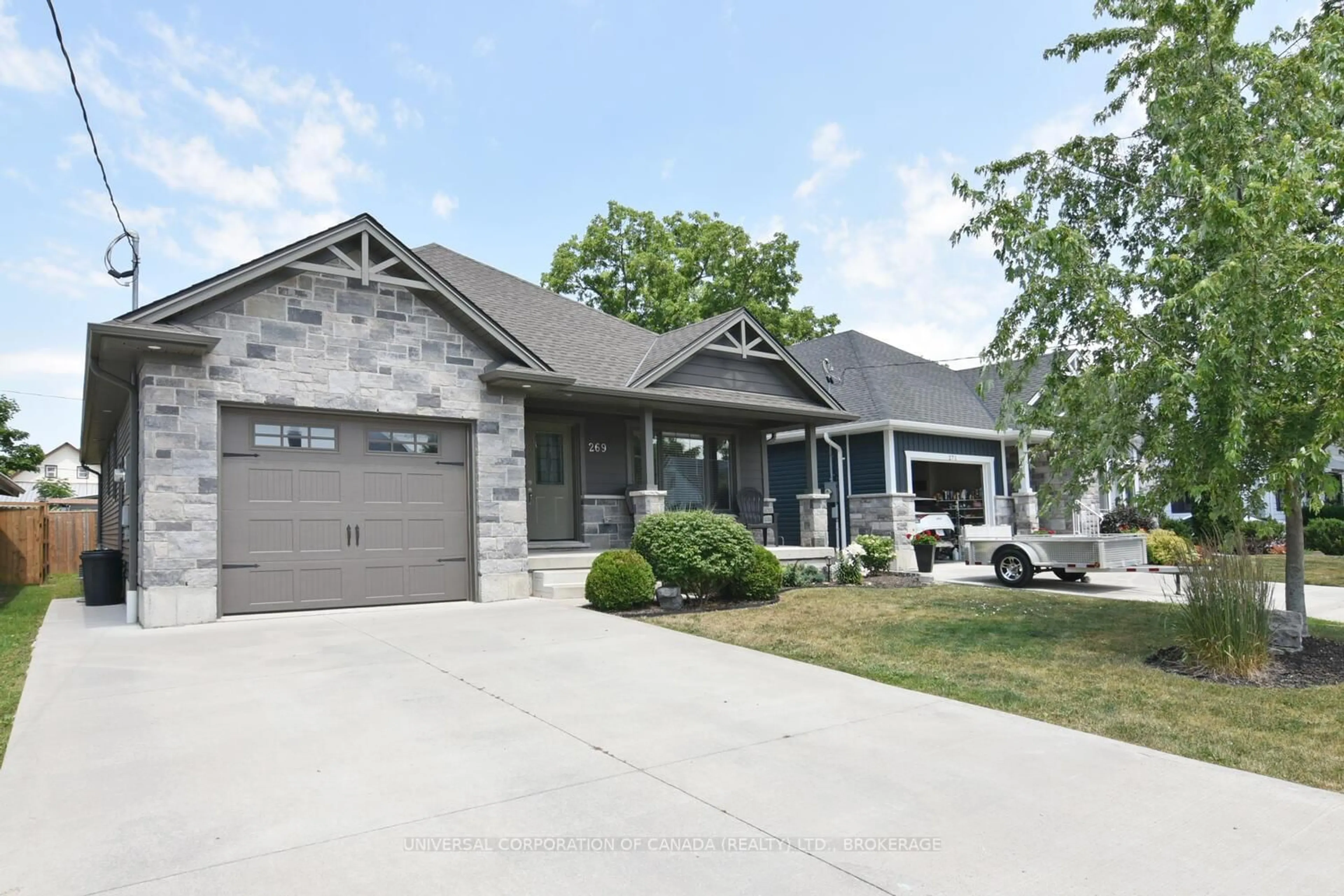 Home with brick exterior material, street for 269 Sydenham St, Aylmer Ontario N5H 1M3