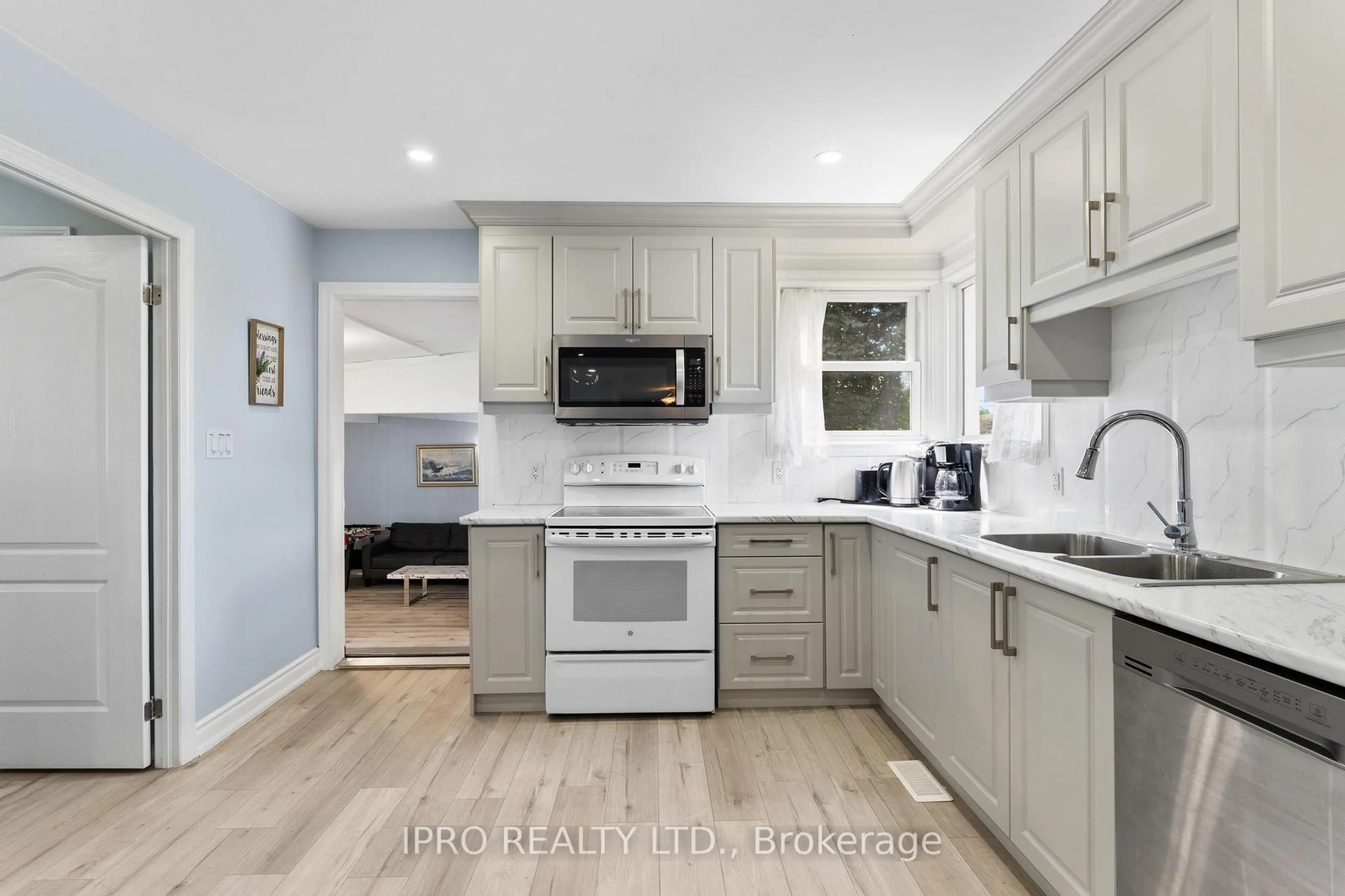 Open concept kitchen, ceramic/tile floor for 3097 Hwy 3 Highway, Port Colborne Ontario L3K 5V3