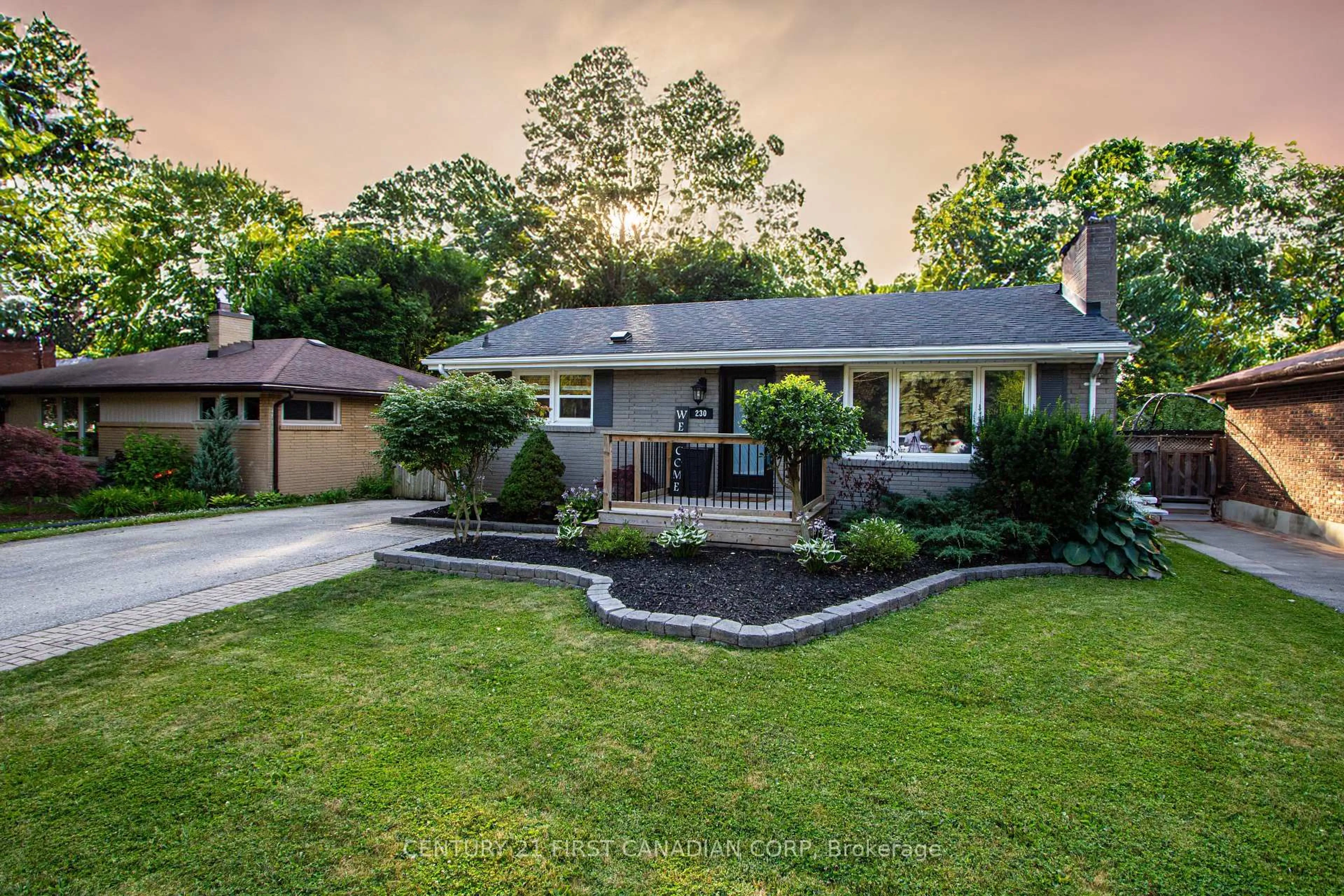 Unknown for 230 Ridgewood Cres, London South Ontario N6J 3G6