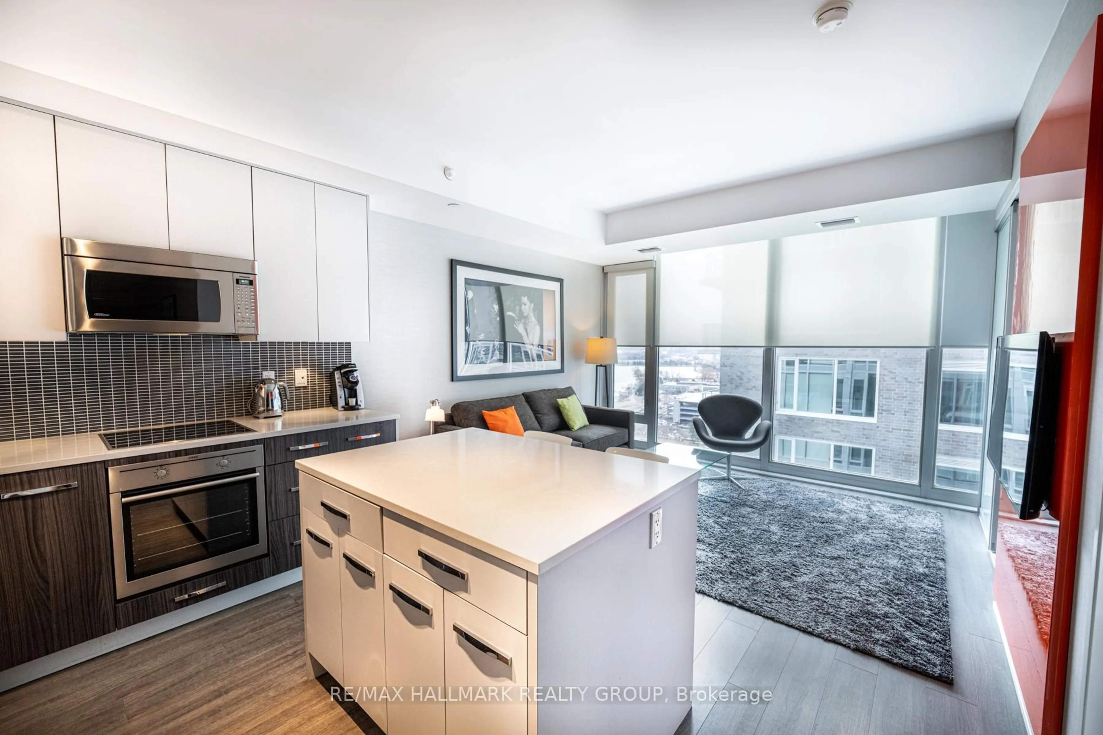 Open concept kitchen, unknown for 111 Champagne Ave #1911, Ottawa Ontario K1S 5V3
