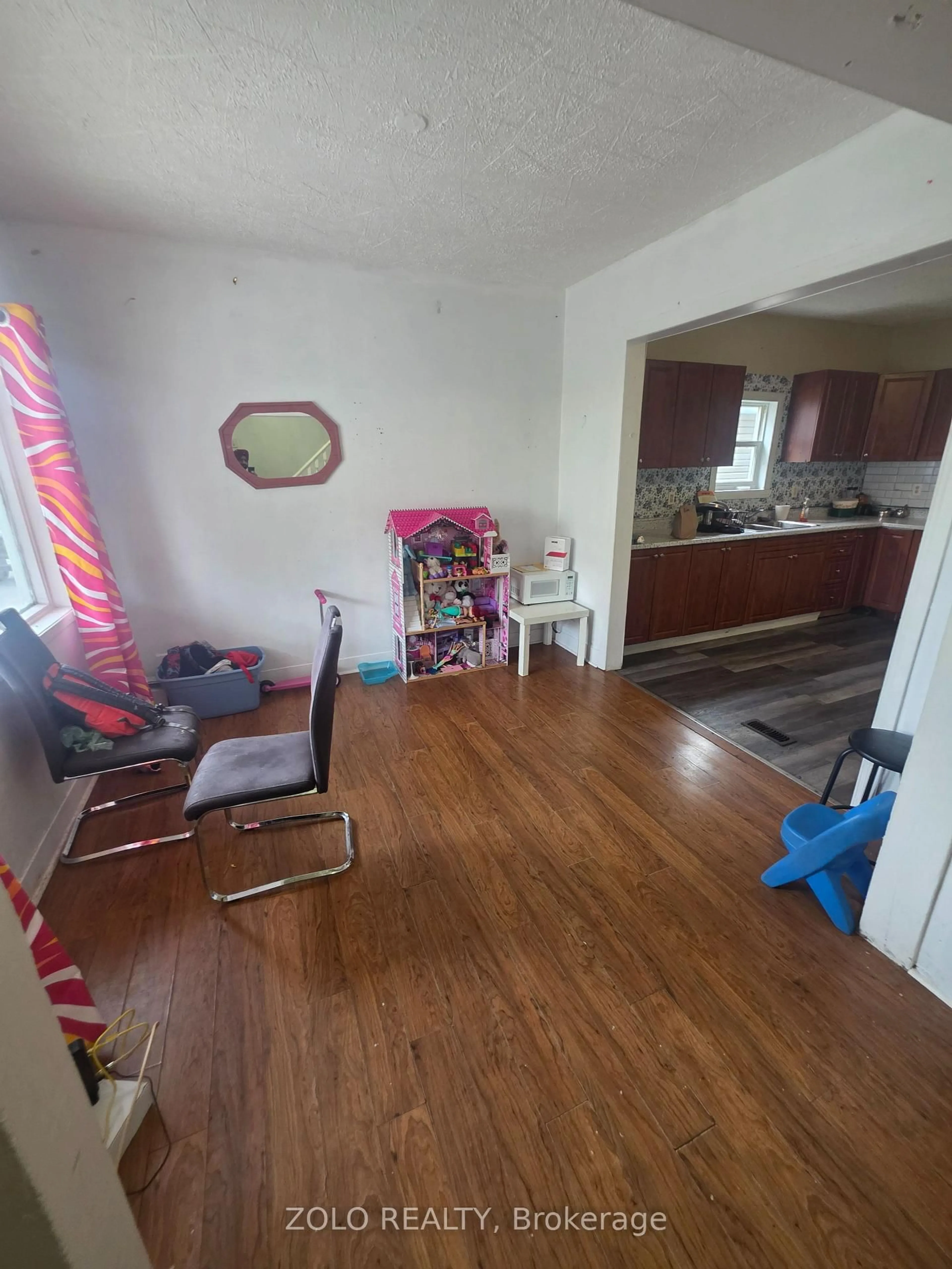 A pic of a room for 312 Prince Arthur St, Cornwall Ontario K6H 4N9