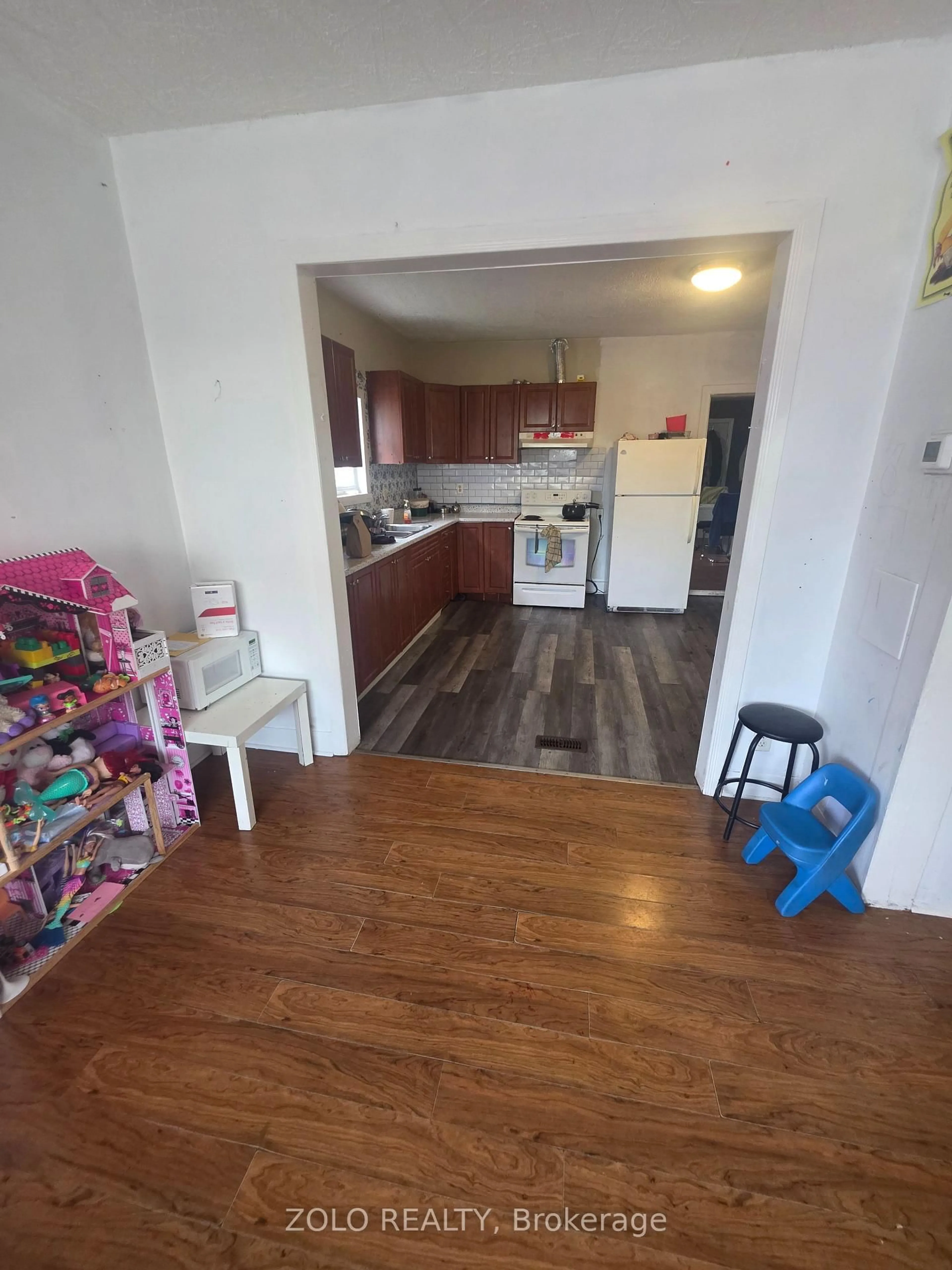 A pic of a room for 312 Prince Arthur St, Cornwall Ontario K6H 4N9