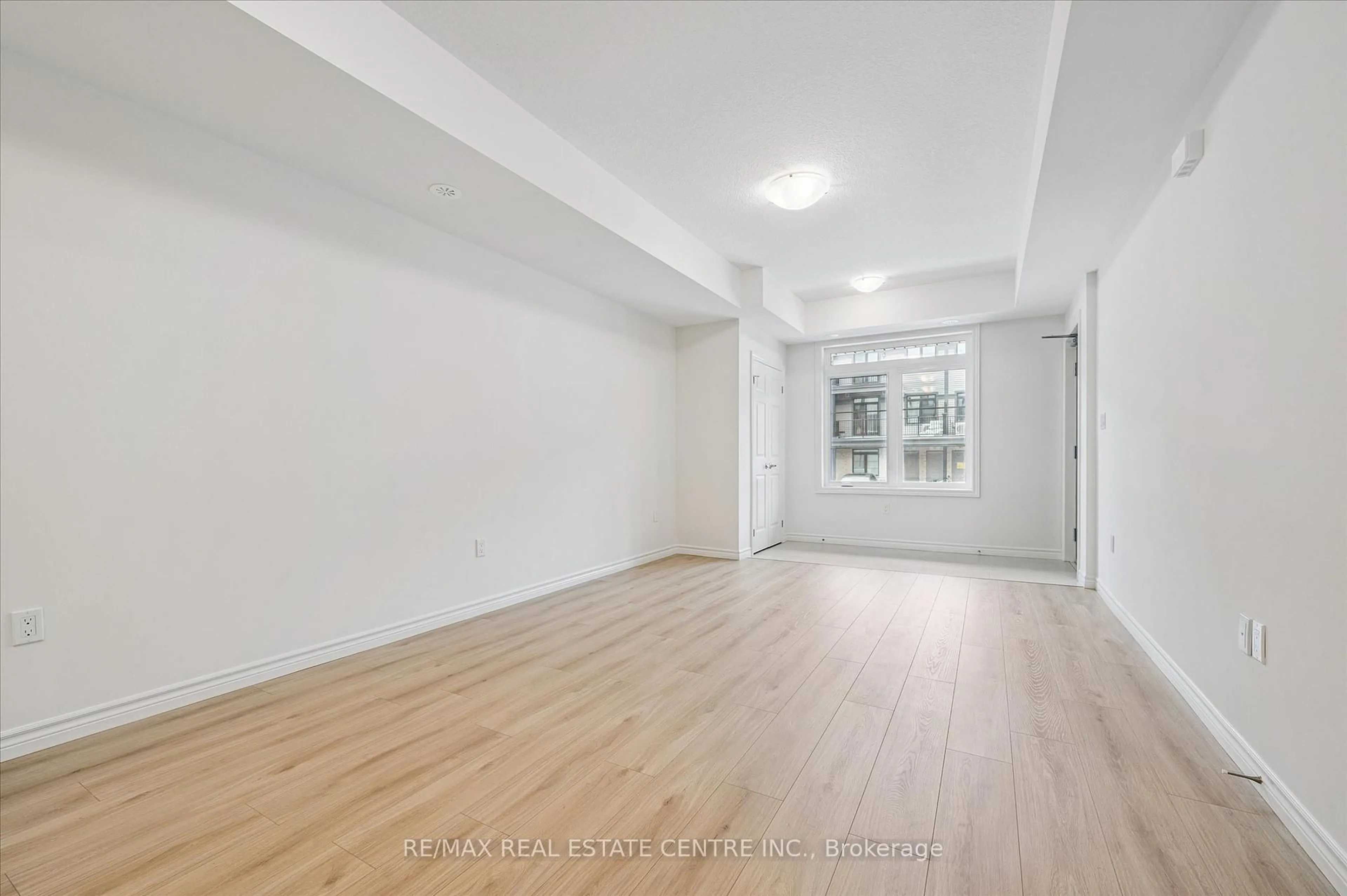 A pic of a room for 49 Lomond Lane, Kitchener Ontario N2R 0T6