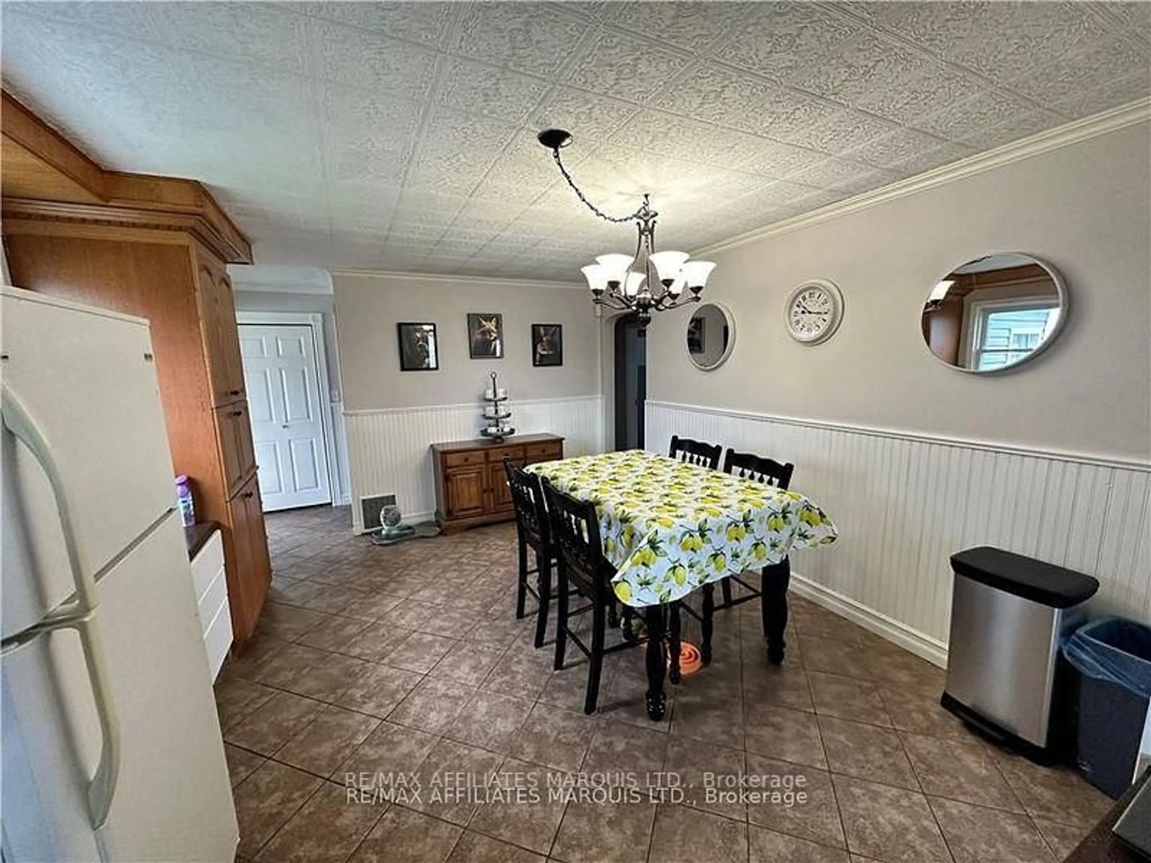 Dining room, unknown for 346 Thirteenth St, Cornwall Ontario K6J 3H2