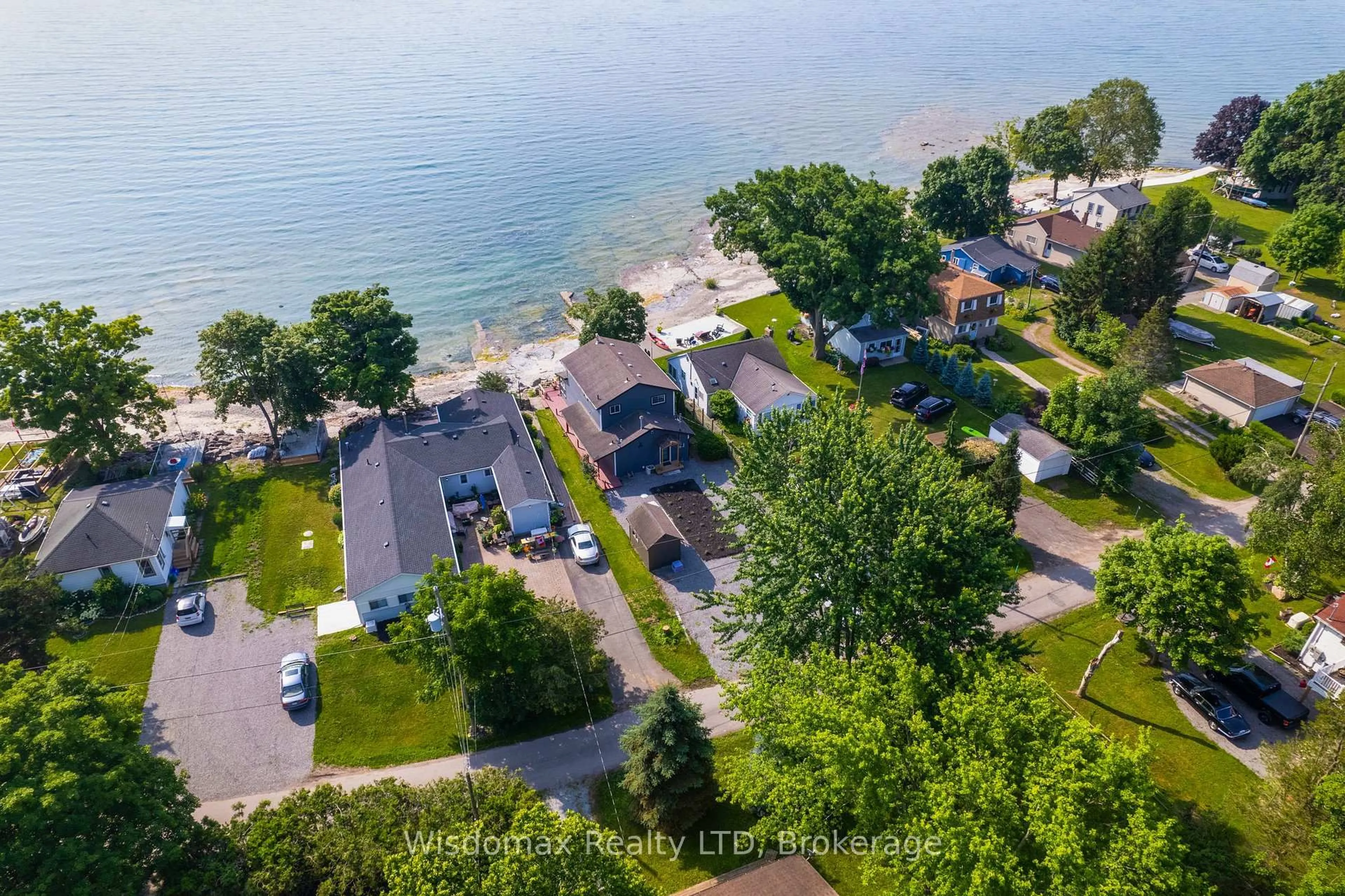 A pic from outside/outdoor area/front of a property/back of a property/a pic from drone, water/lake/river/ocean view for 11371 NEFF St, Wainfleet Ontario L0S 1V0