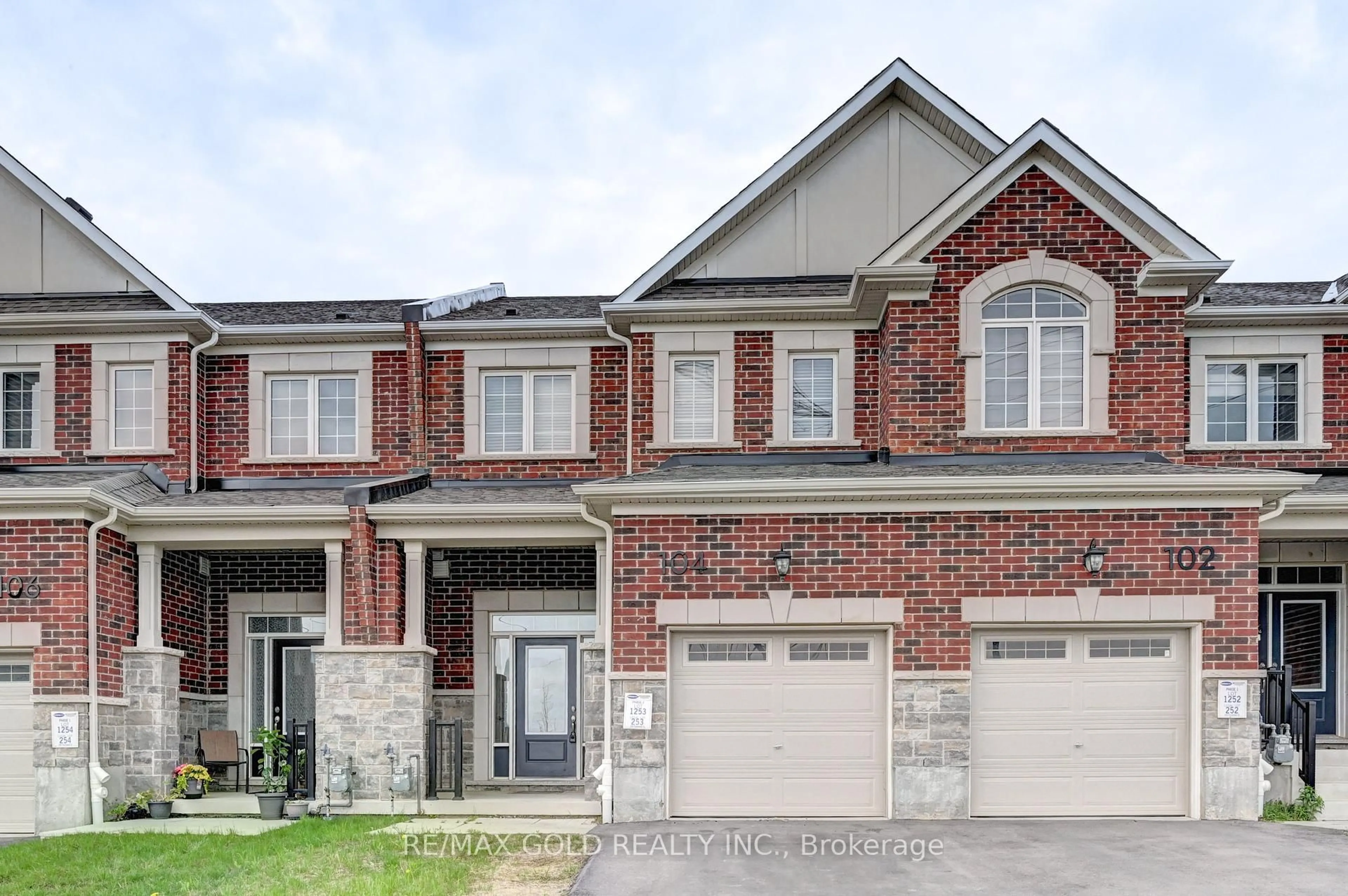 Home with brick exterior material, street for 104 Forestwalk St, Kitchener Ontario N2R 0S9
