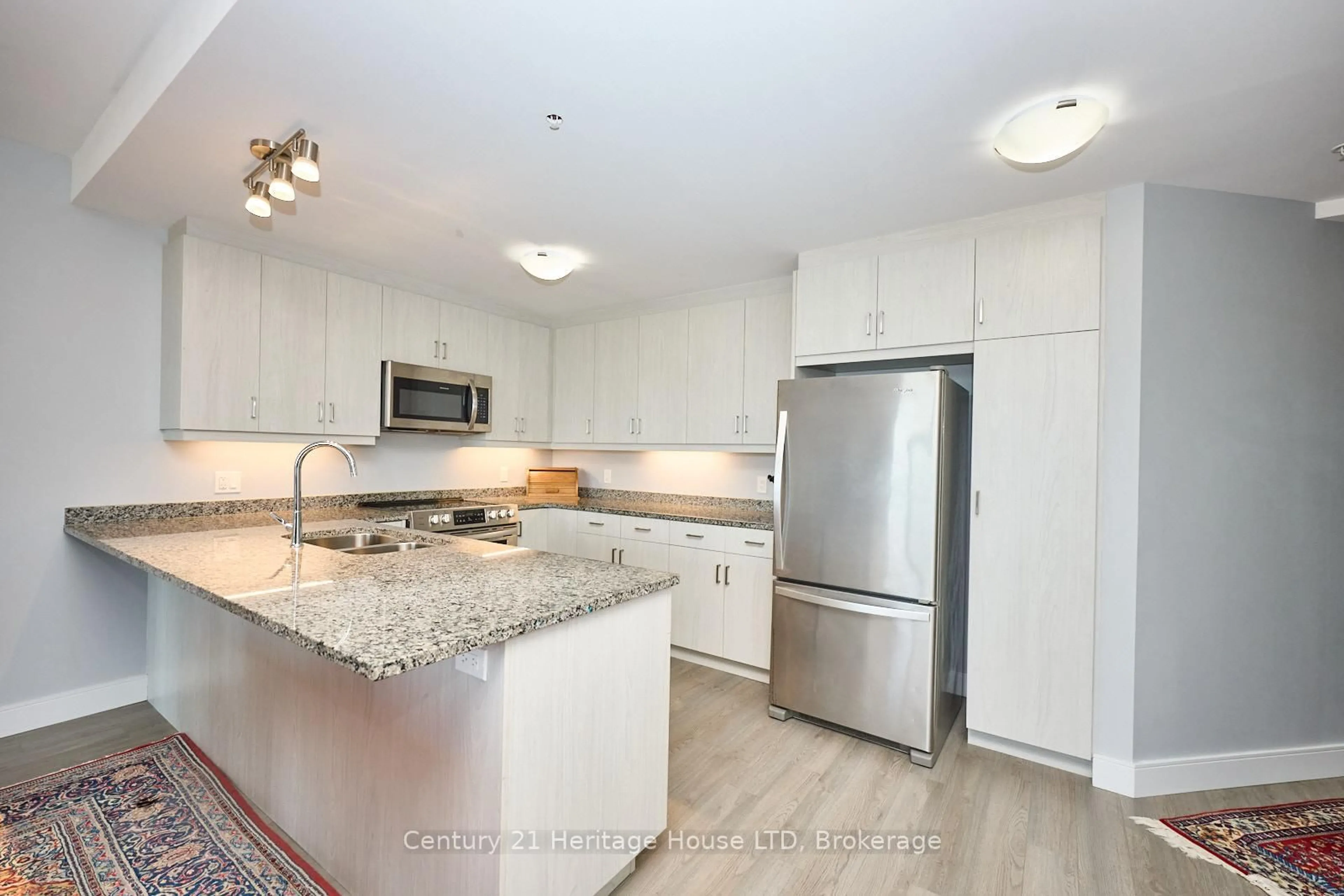Open concept kitchen, unknown for 300 FOURTH Ave #304, St. Catharines Ontario L2S 0E6