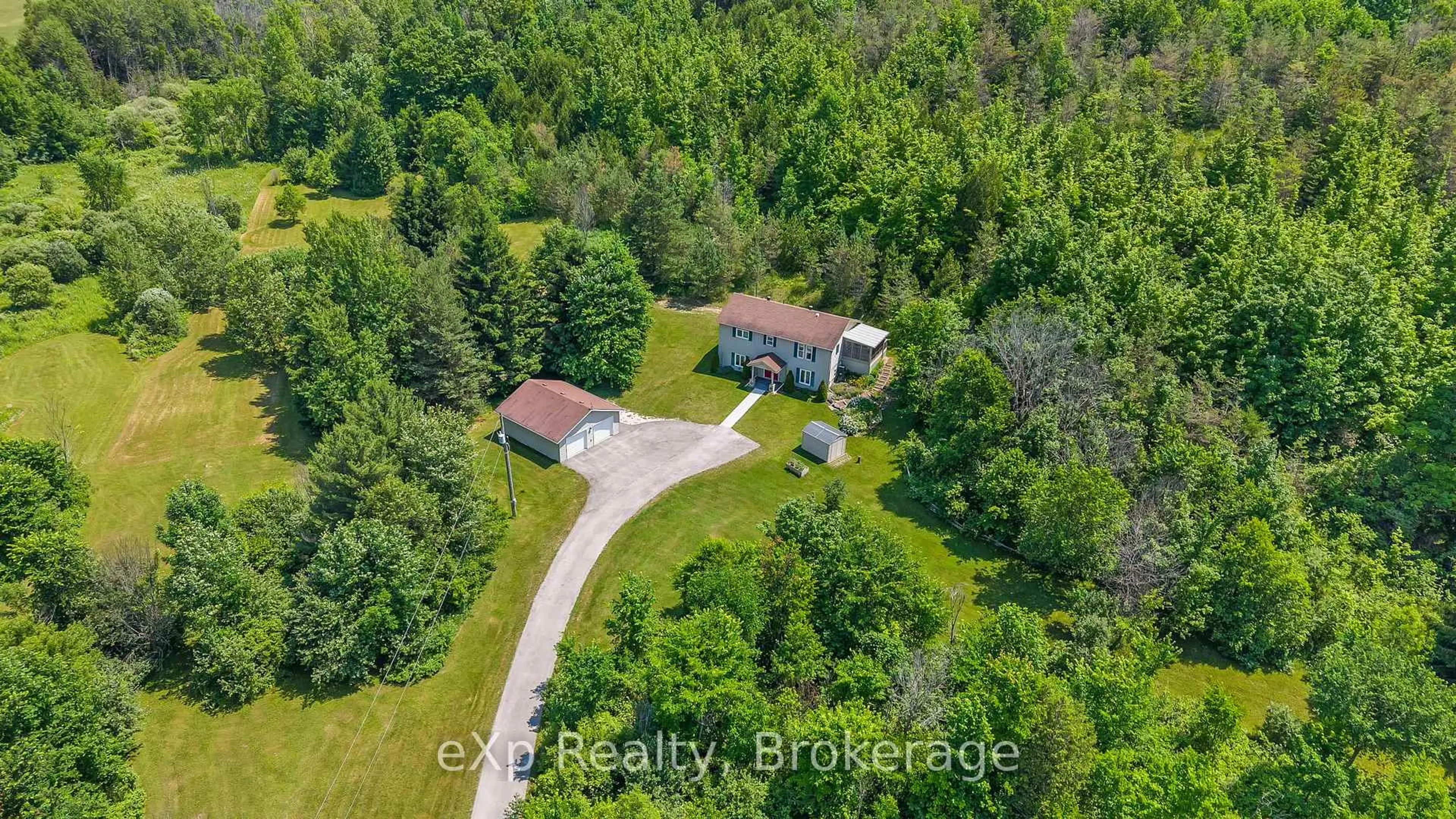 A pic from outside/outdoor area/front of a property/back of a property/a pic from drone, unknown for 473027 Southgate 47 Sdrd, Southgate Ontario N0G 1R0