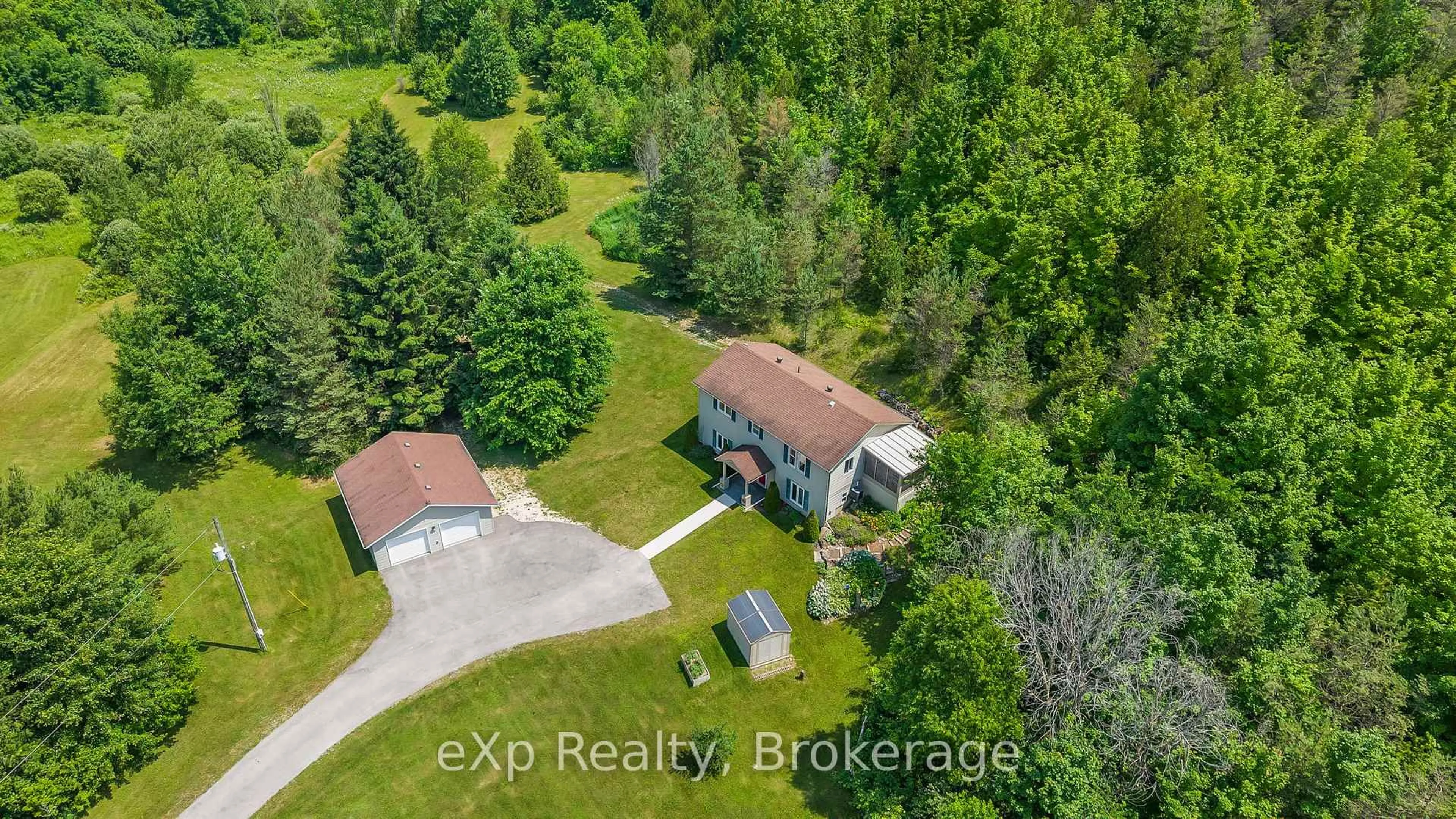 A pic from outside/outdoor area/front of a property/back of a property/a pic from drone, unknown for 473027 Southgate 47 Sdrd, Southgate Ontario N0G 1R0