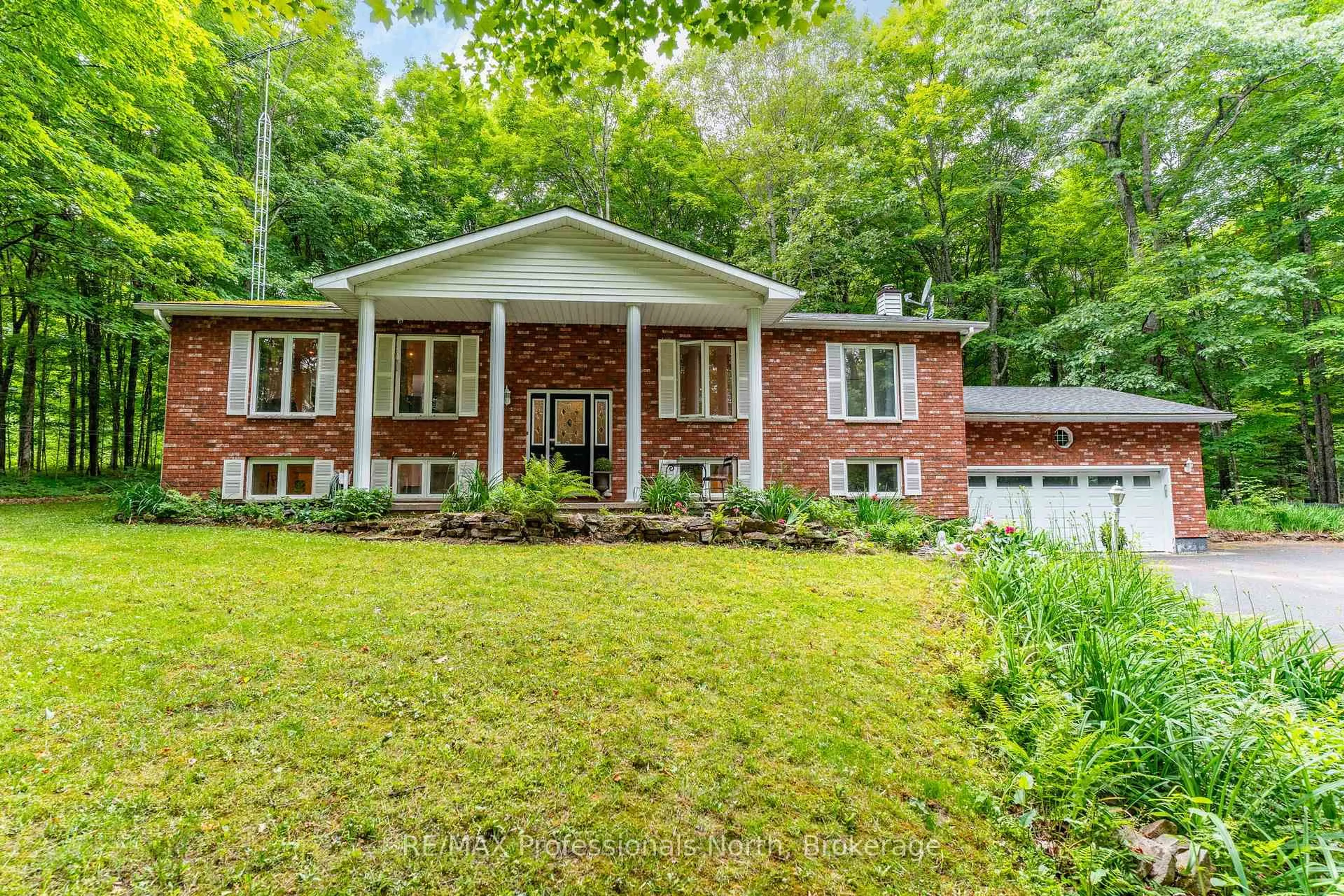 Home with brick exterior material, unknown for 1277 Horseshoe Lake Rd, Minden Hills Ontario K0M 2K0