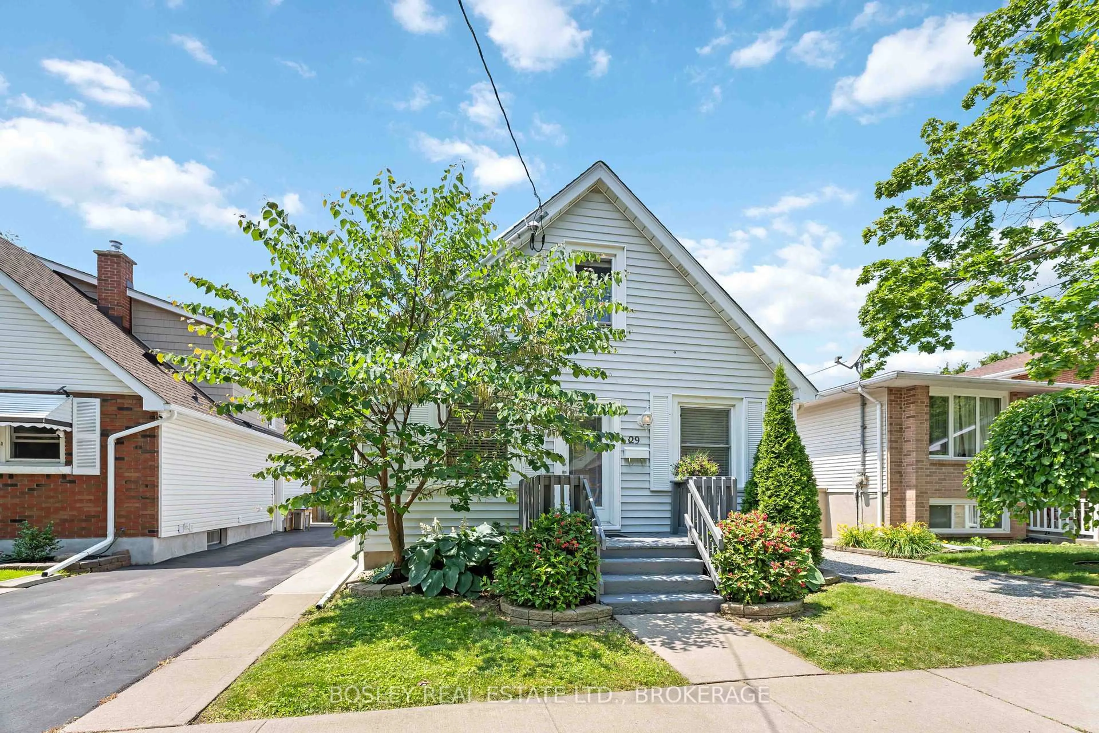 Unknown for 29 Mildred Ave, St. Catharines Ontario L2R 6J2