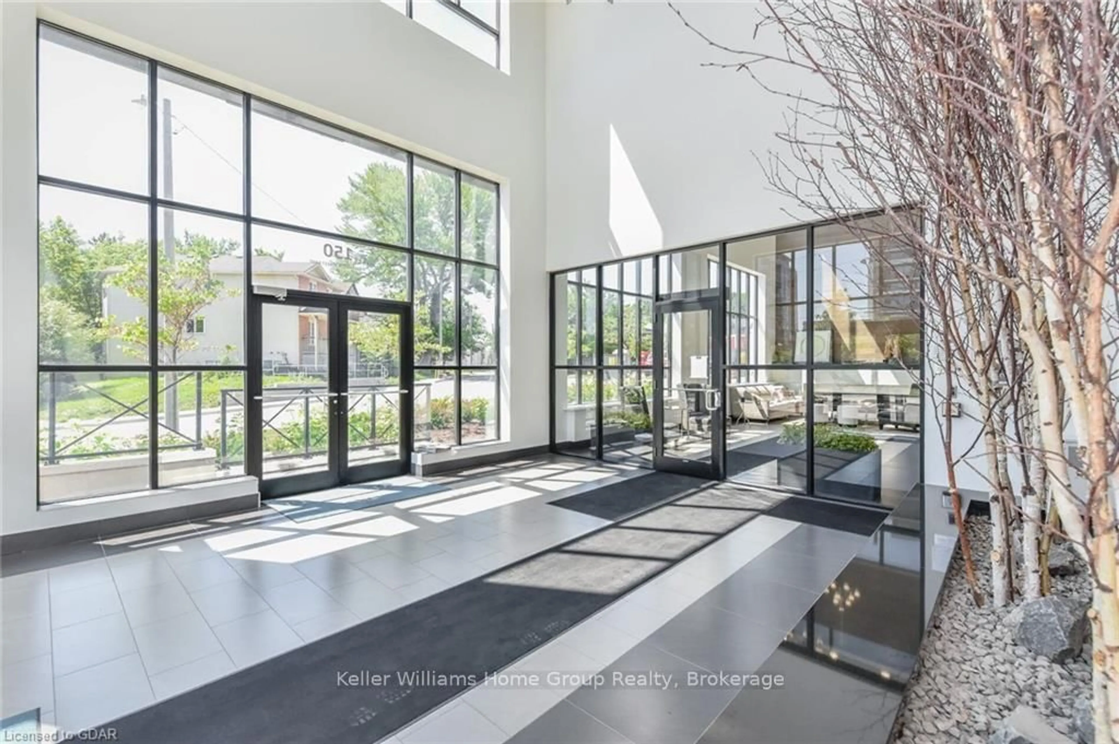 Indoor foyer for 150 Wellington St #901, Guelph Ontario N1H 3R2