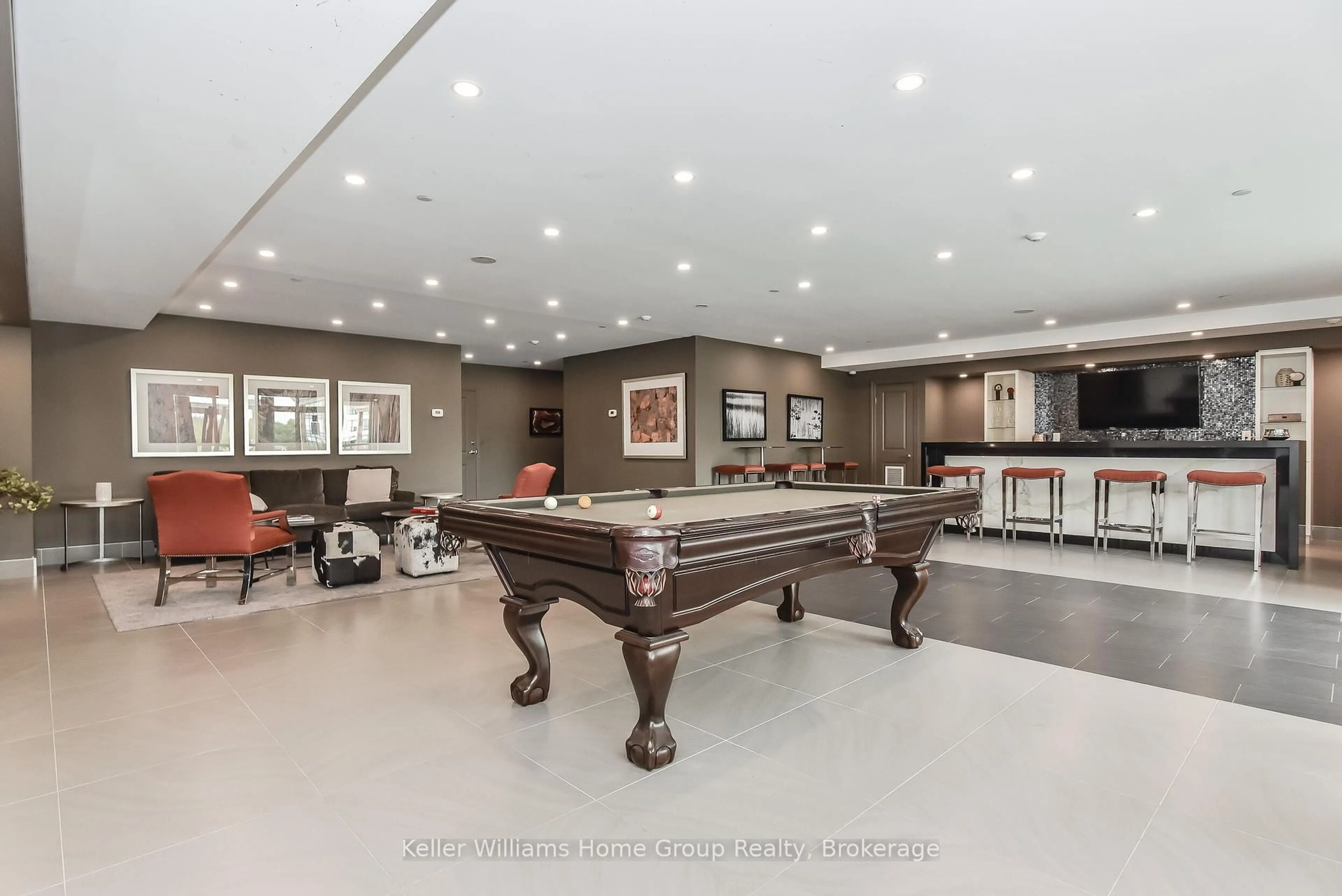 Lobby for 150 Wellington St #901, Guelph Ontario N1H 3R2