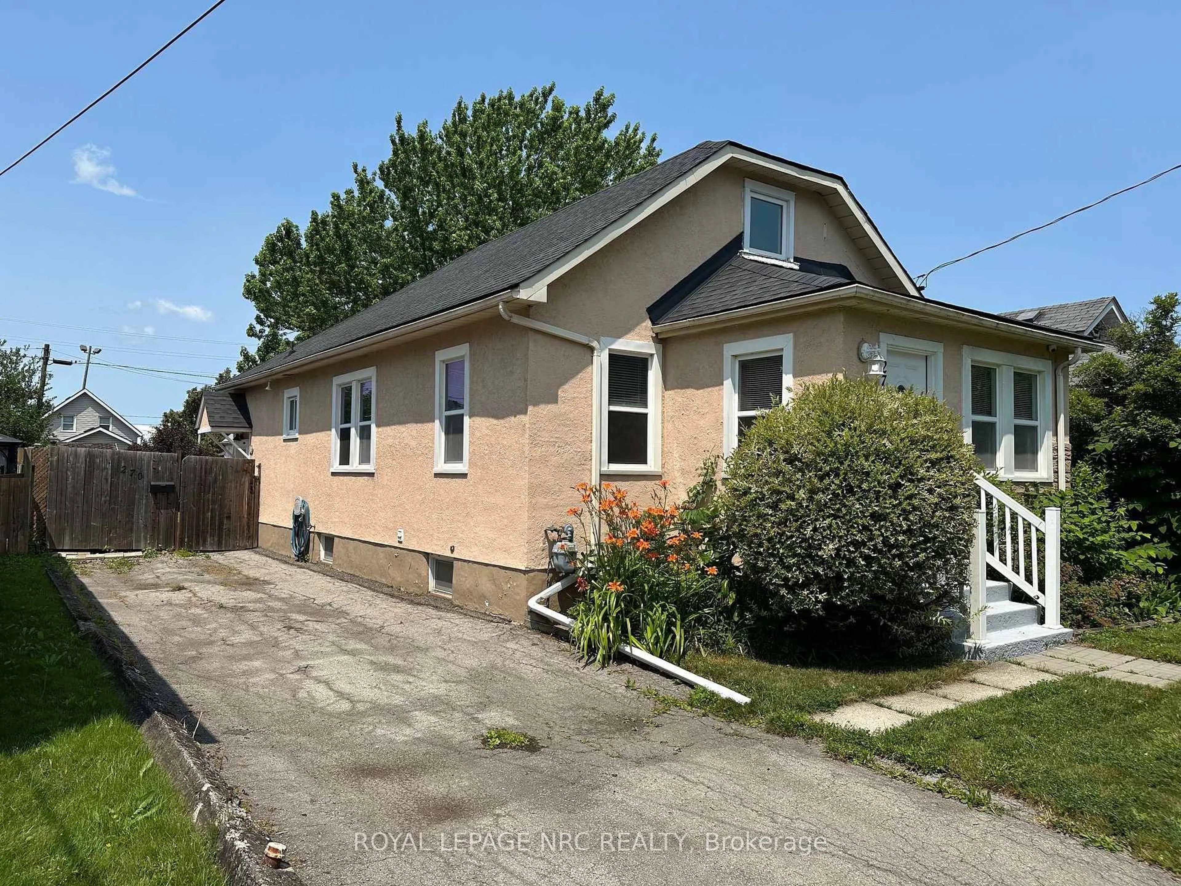 Unknown for 270 Beatrice St, Welland Ontario L3B 2Z7