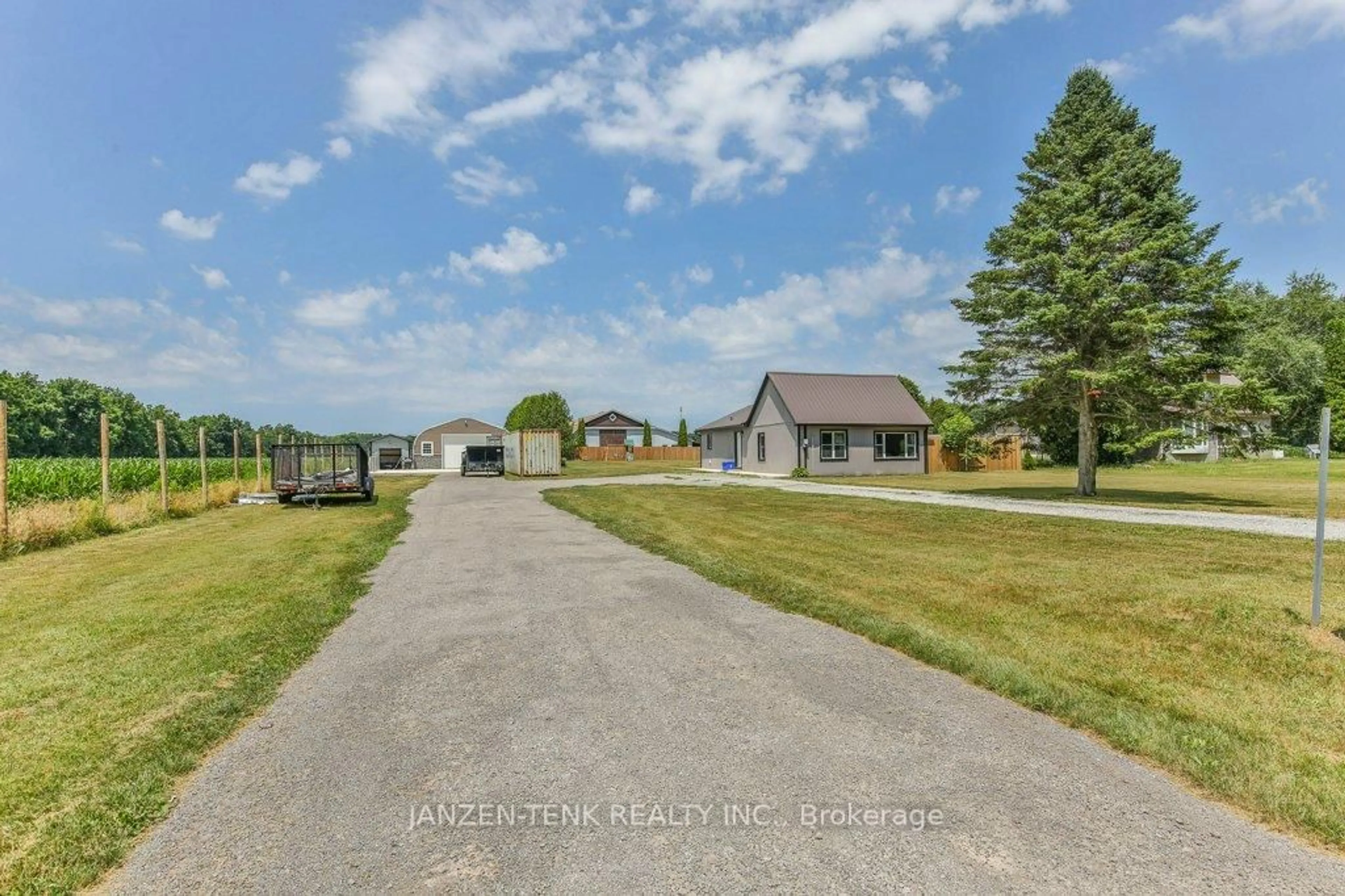 A pic from outside/outdoor area/front of a property/back of a property/a pic from drone, mountain view for 175 Concession Road 12 Rd, Norfolk Ontario N0E 1G0