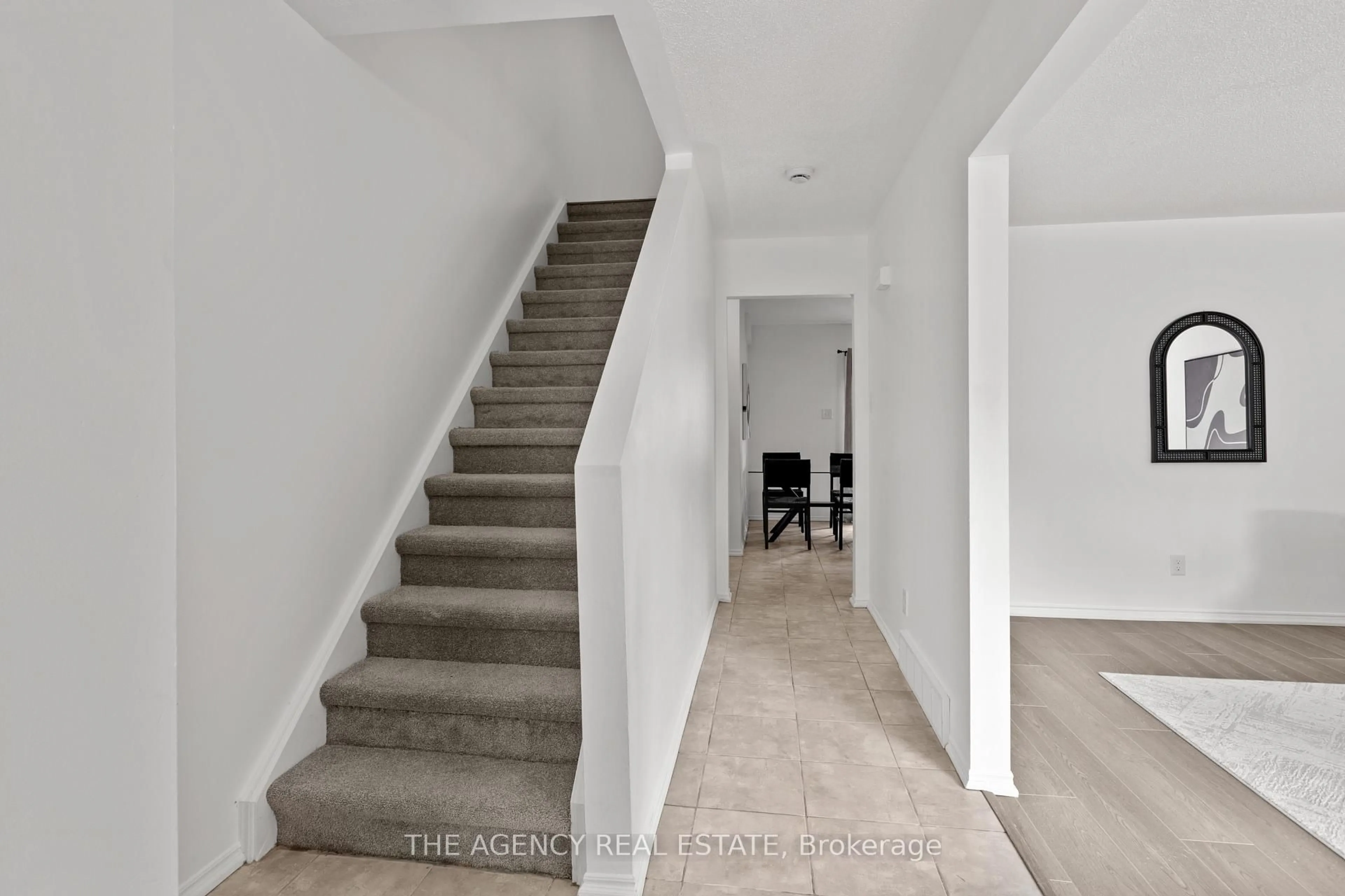 Stairs for 484 Third St #3, London East Ontario N5V 2B9