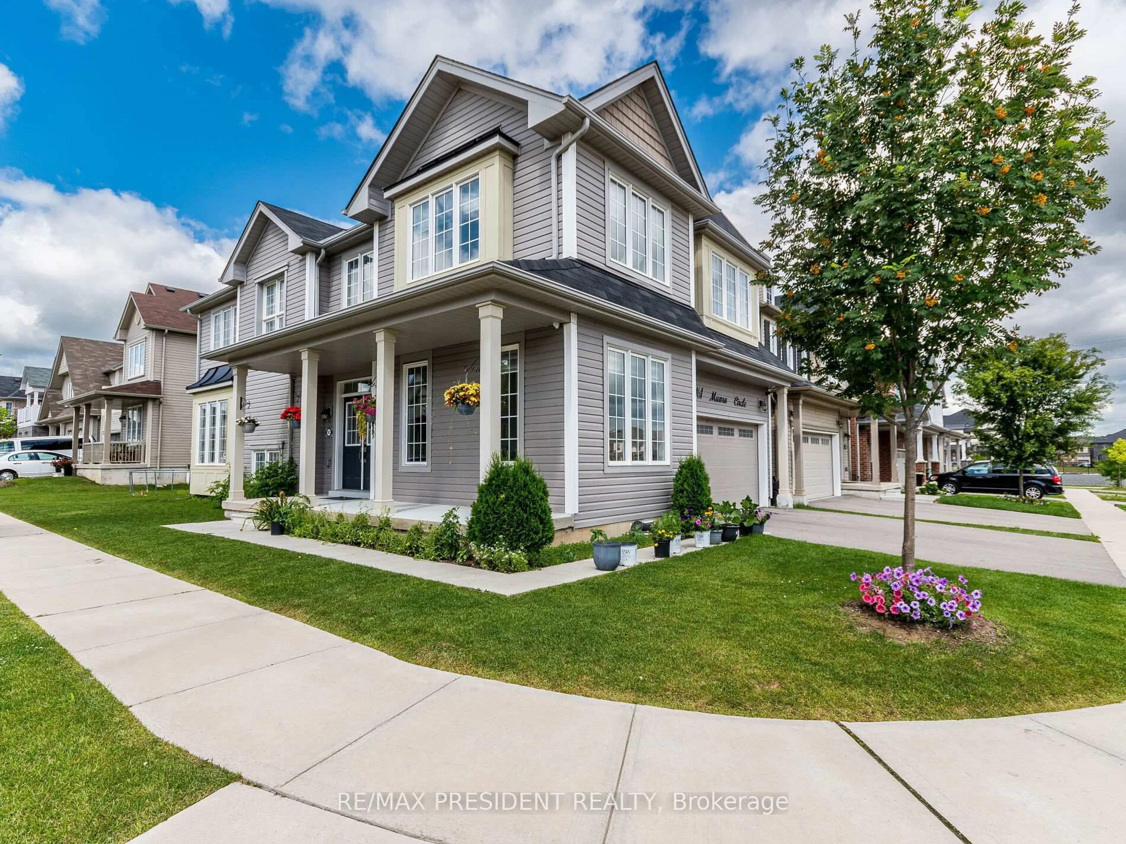 Home with brick exterior material, street for 161 Munro Circ, Brantford Ontario N3T 0R3