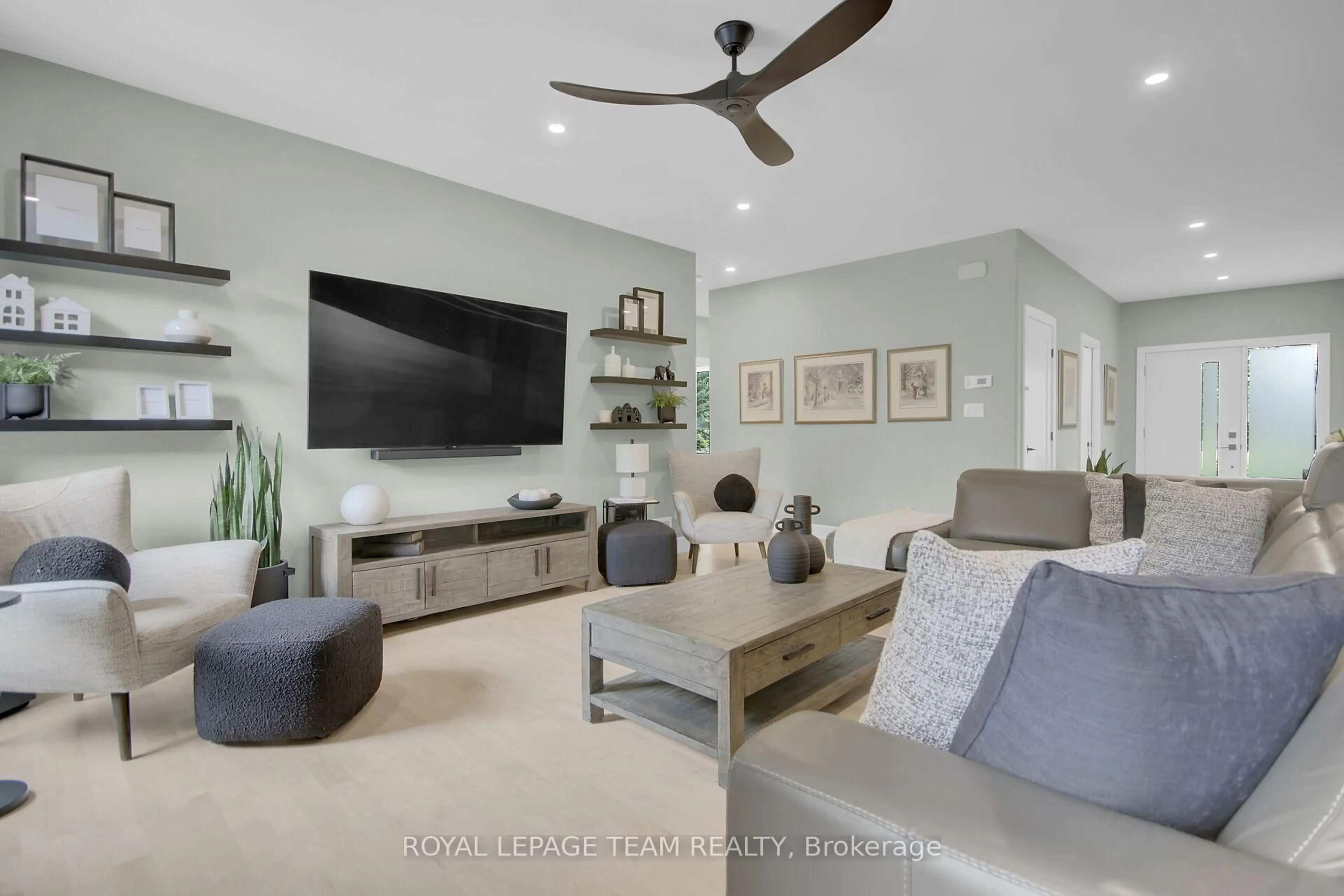 Living room with furniture, unknown for 295 Ridgemont Dr, Ashton Ontario K0A 1B0