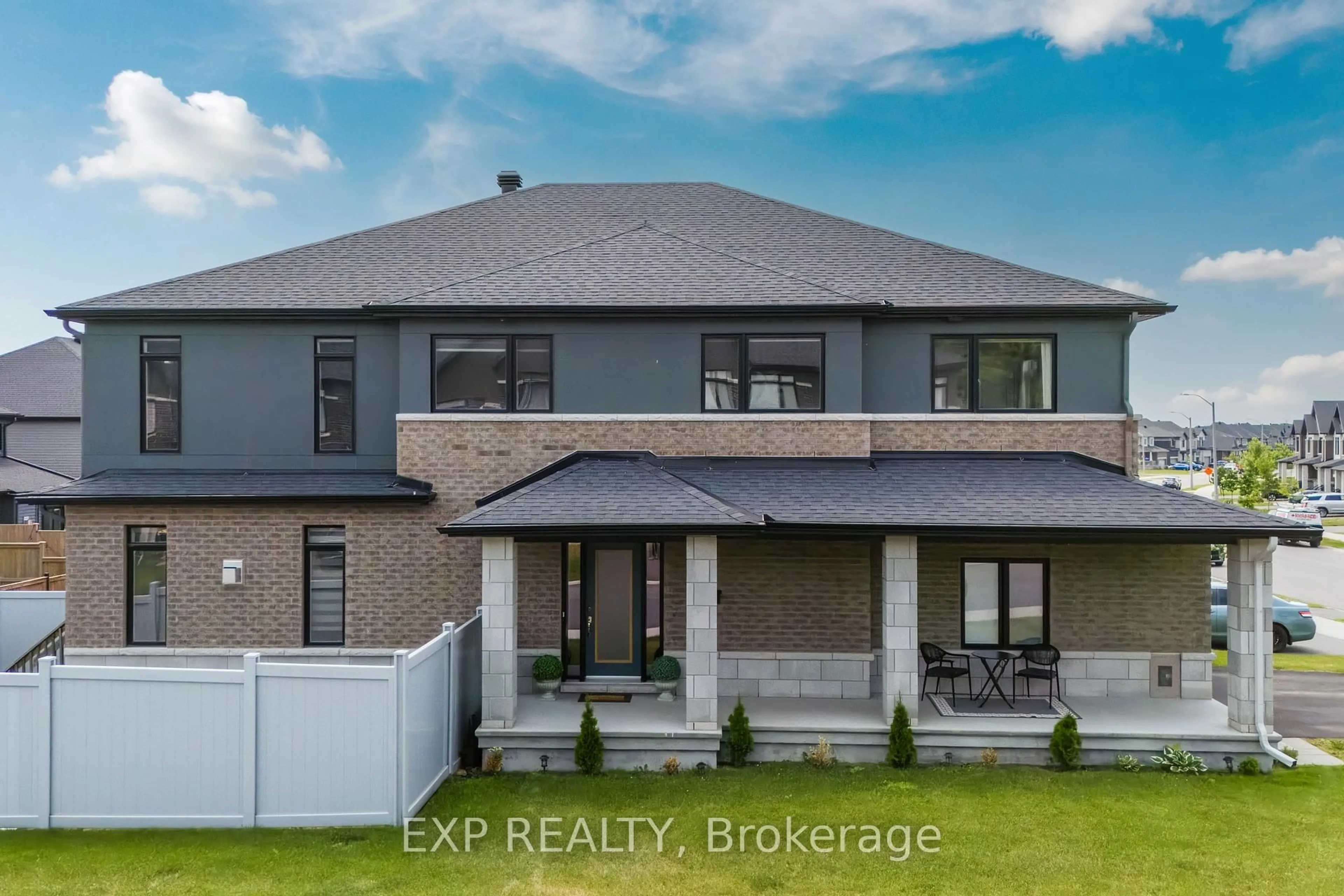 A pic from outside/outdoor area/front of a property/back of a property/a pic from drone, building for 335 Joshua St, Orleans Ontario K1W 0N7