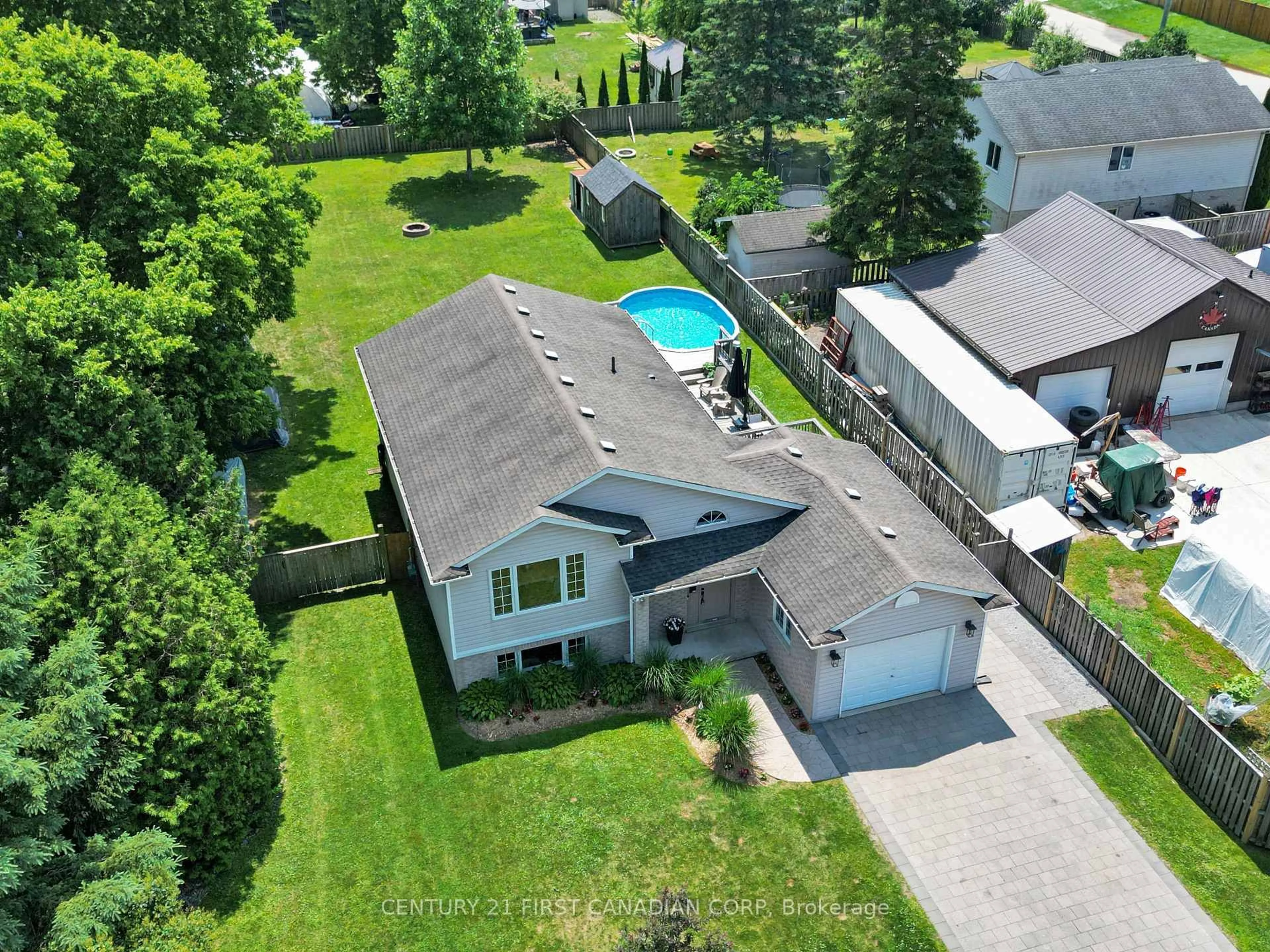 A pic from outside/outdoor area/front of a property/back of a property/a pic from drone, street for 9369 Birmingham St, Middlesex Centre Ontario N0L 1E0