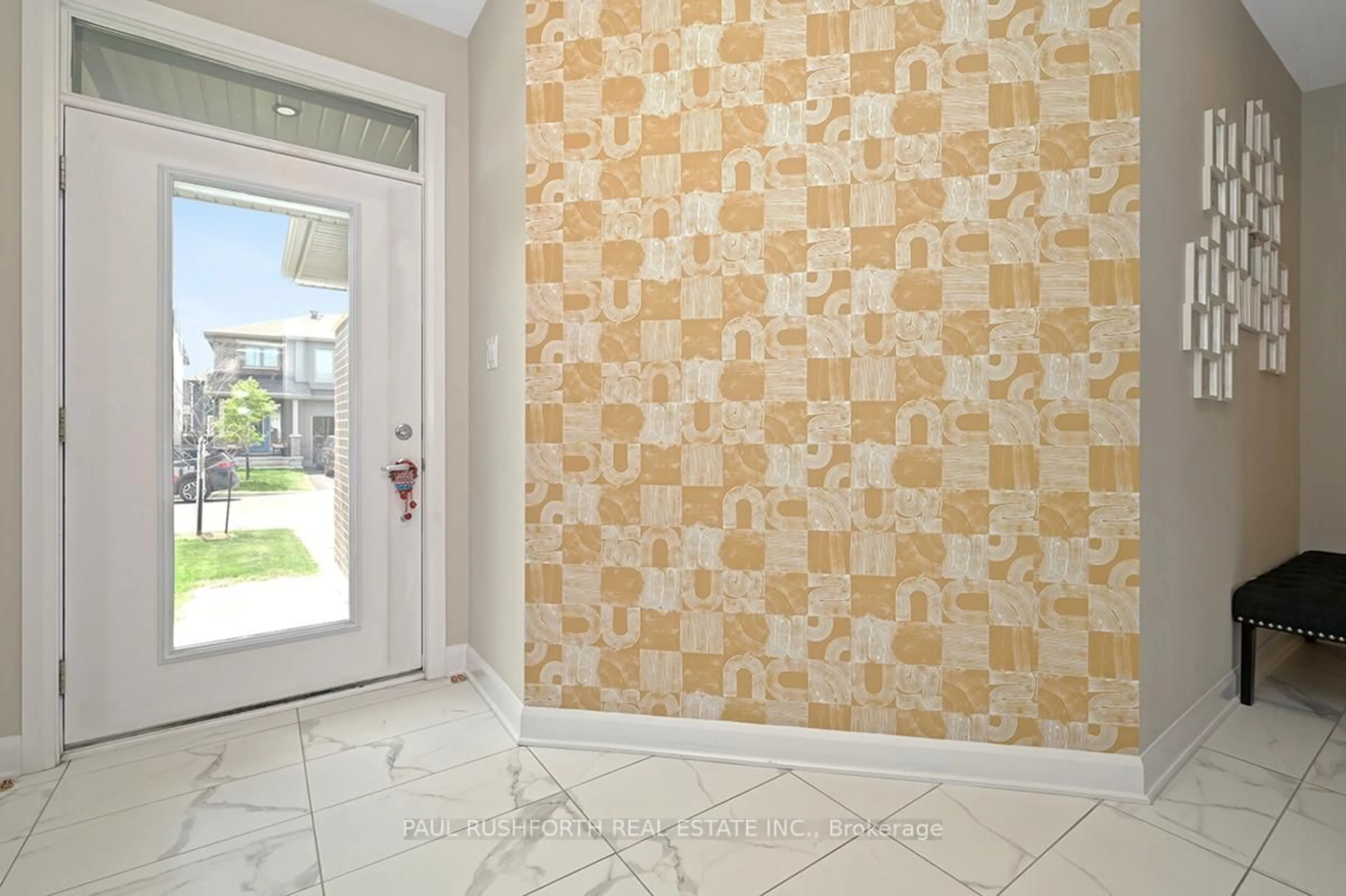Indoor entryway for 719 Painted Sky Way, Stittsville Ontario K2S 2W7