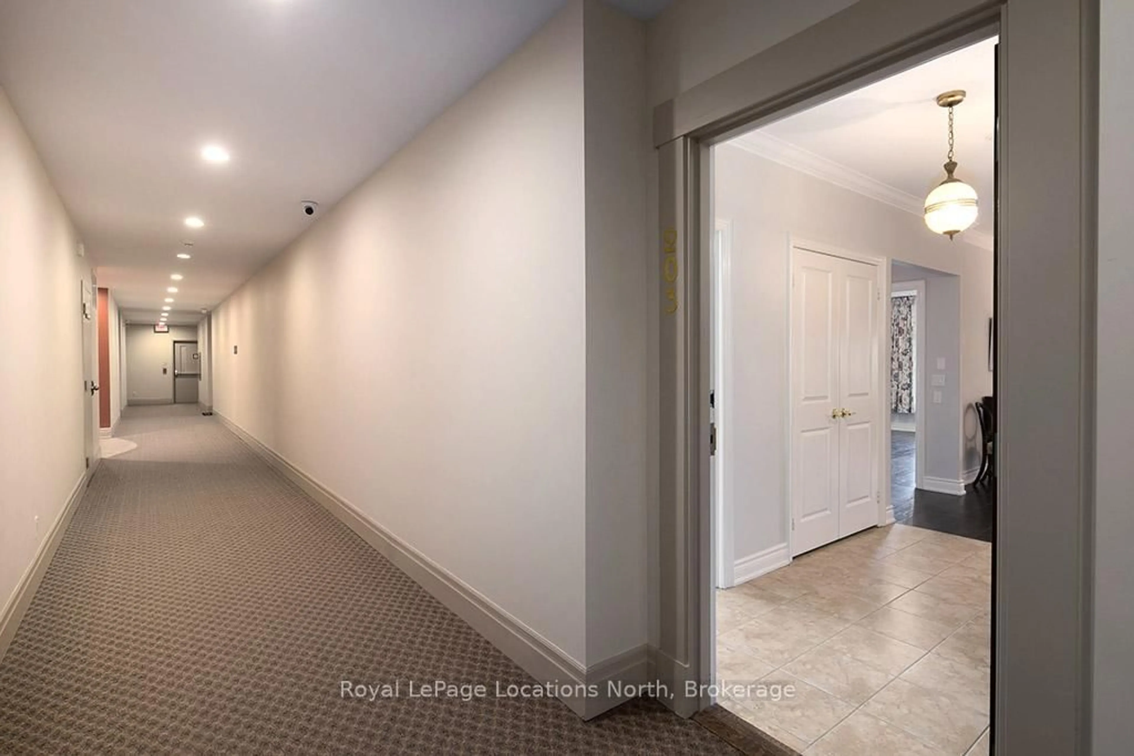 Indoor foyer for 25 Beaver St #203, Blue Mountains Ontario N0H 2P0